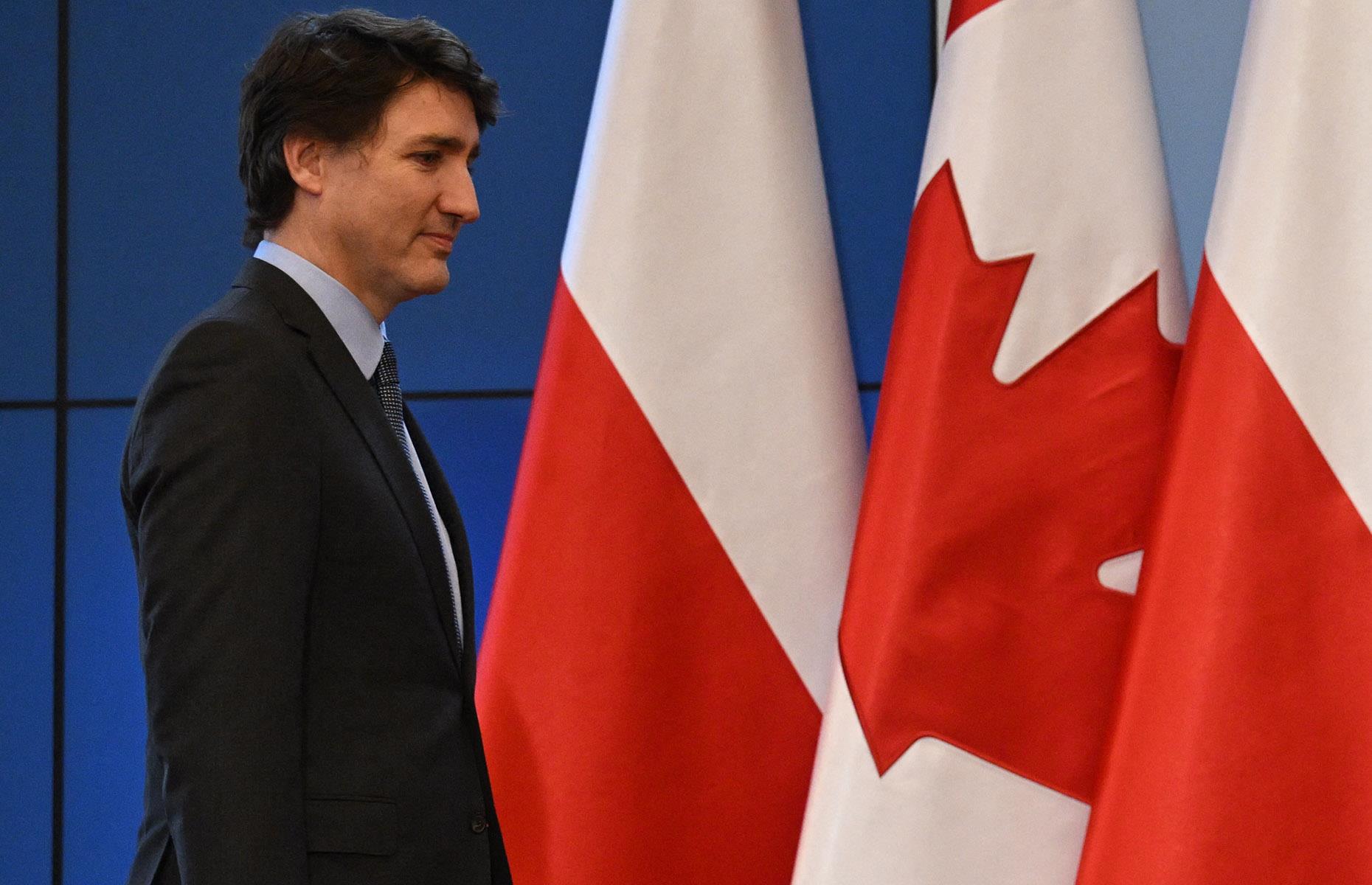 Canada : 1,3 % du PIB (27,2 Md$ / 25,1 Md€)