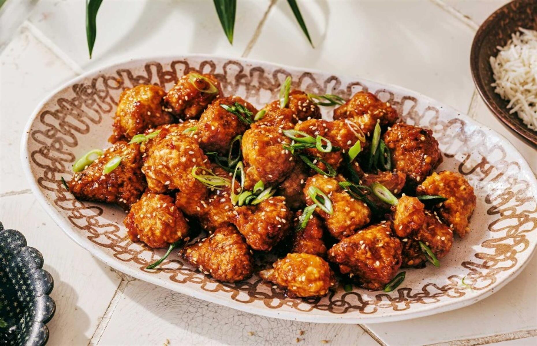 Sticky cauliflower bites 