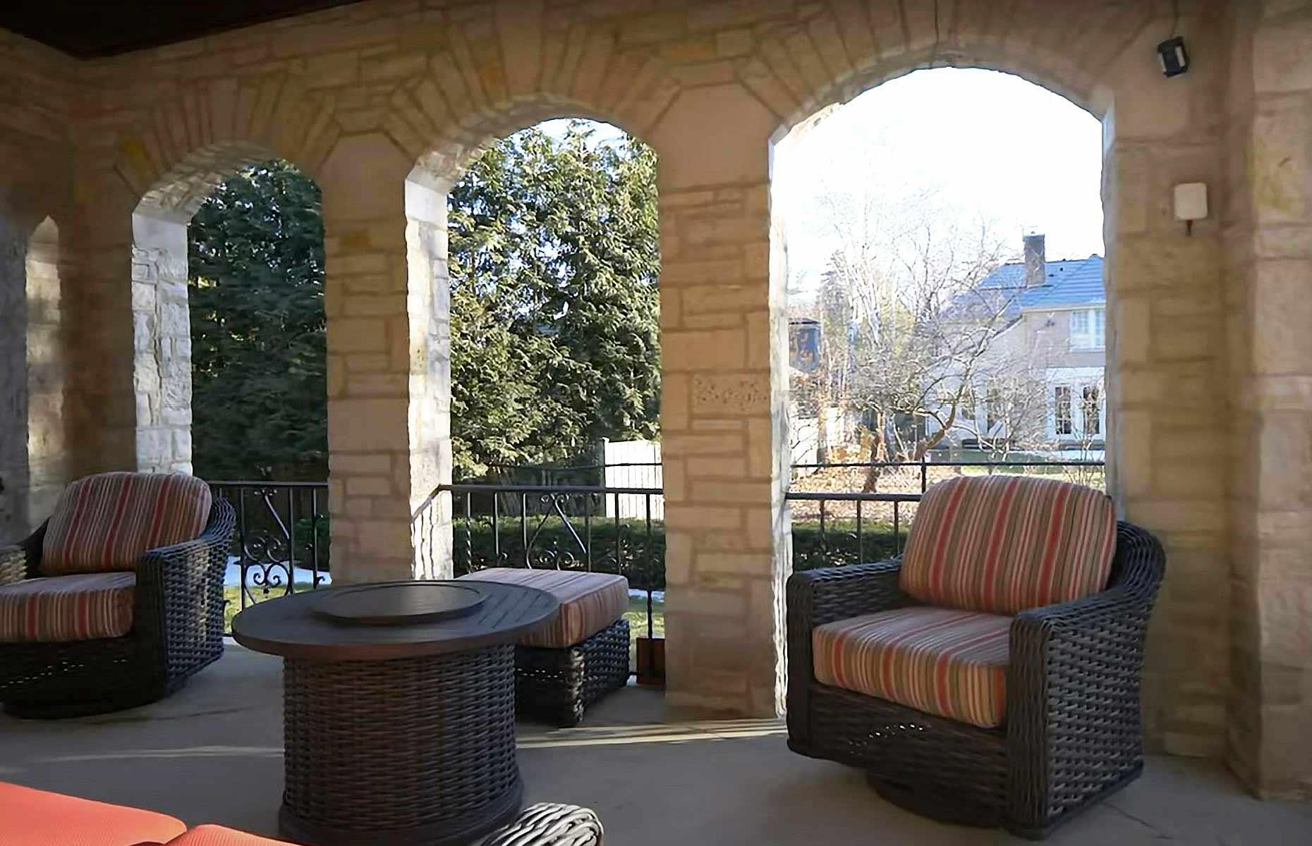 Kraft cheese inventor's mansion: illustrious former owners
