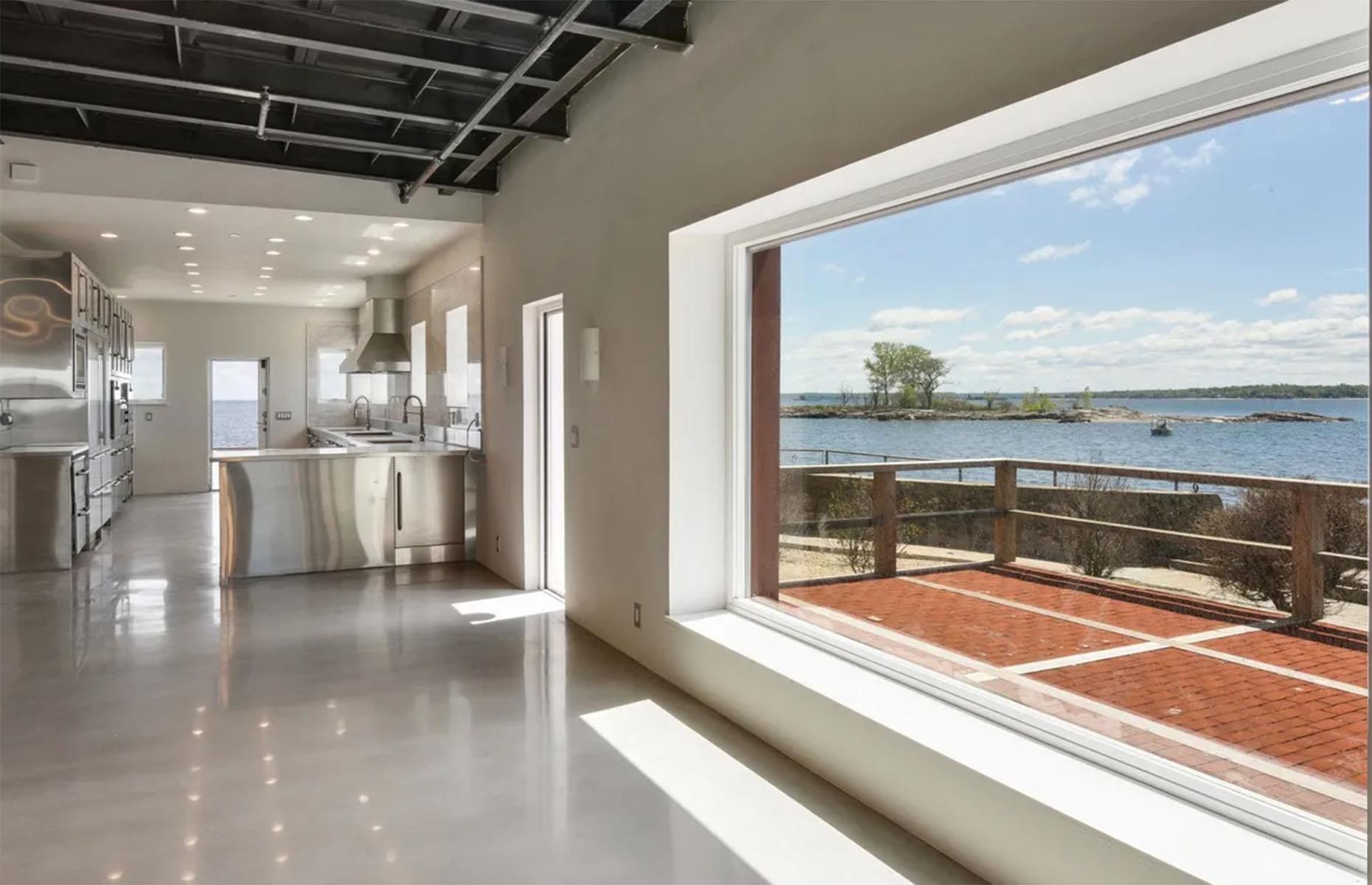 Columbia and Pea Islands, New York, USA: $13 million (£9.5m)