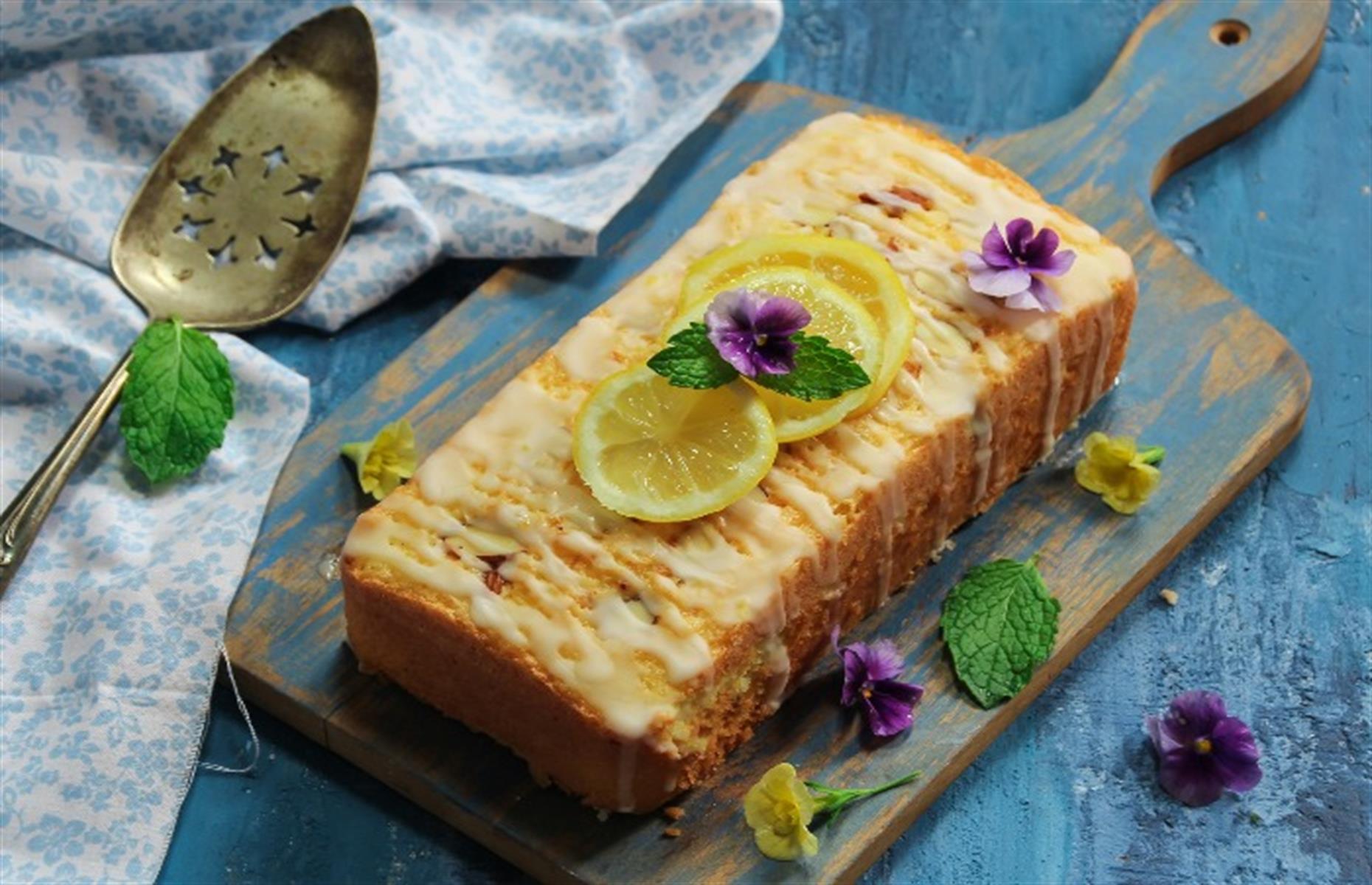 2. Lemon drizzle cake
