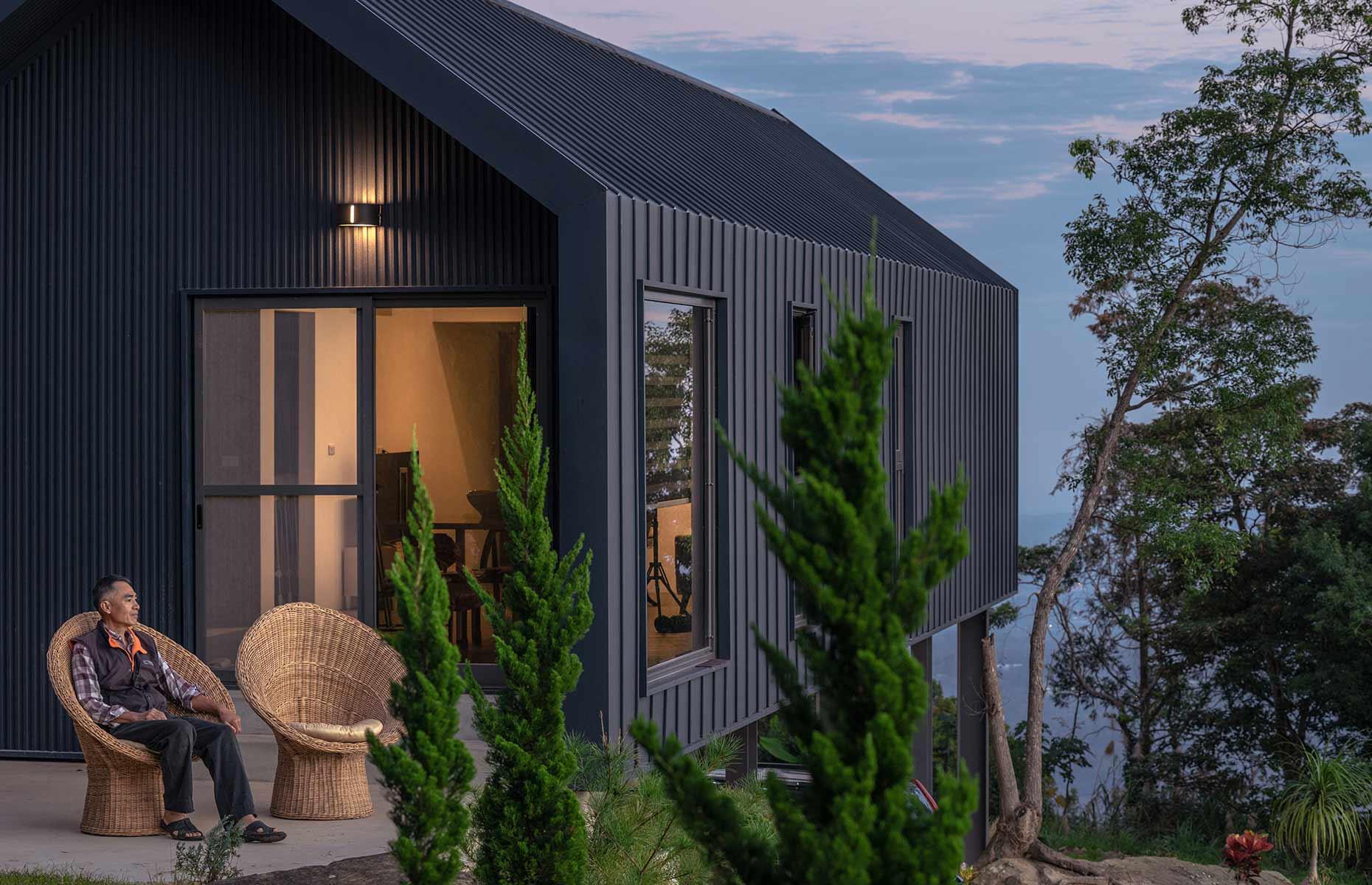 DH House: nestled in the heart of nature