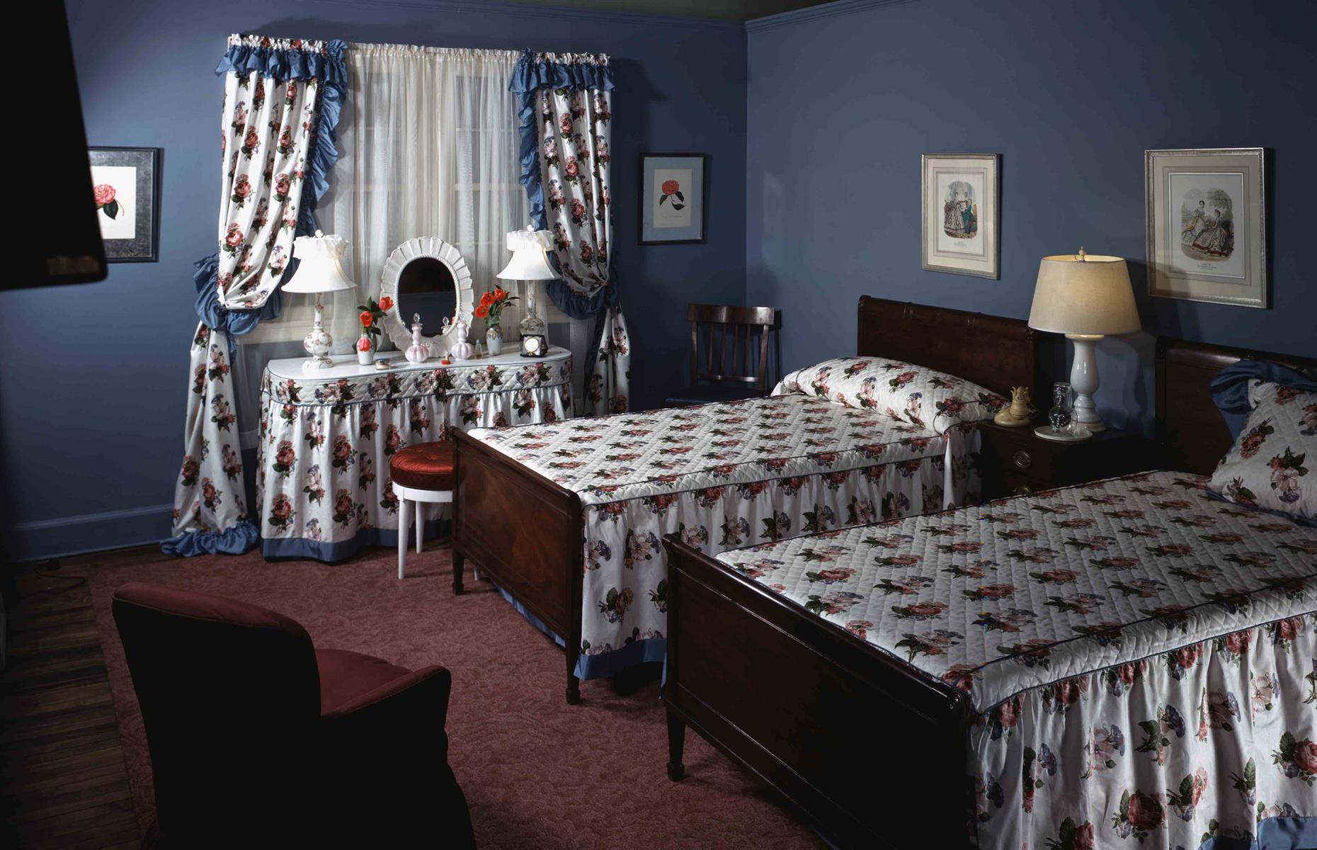 1940s: the bedroom