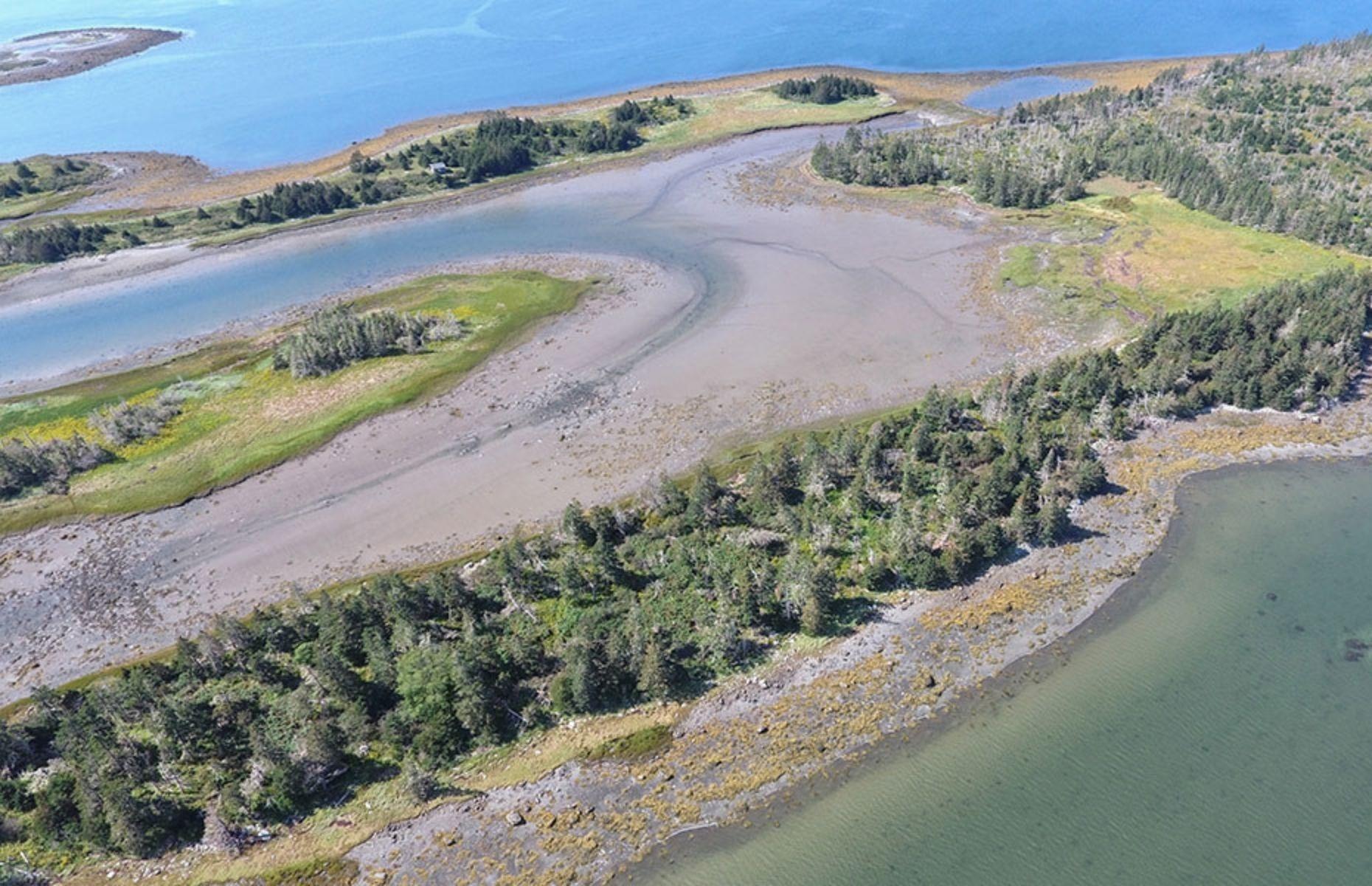 Frost Island, Nova Scotia, Canada: $240,638 (£176k)