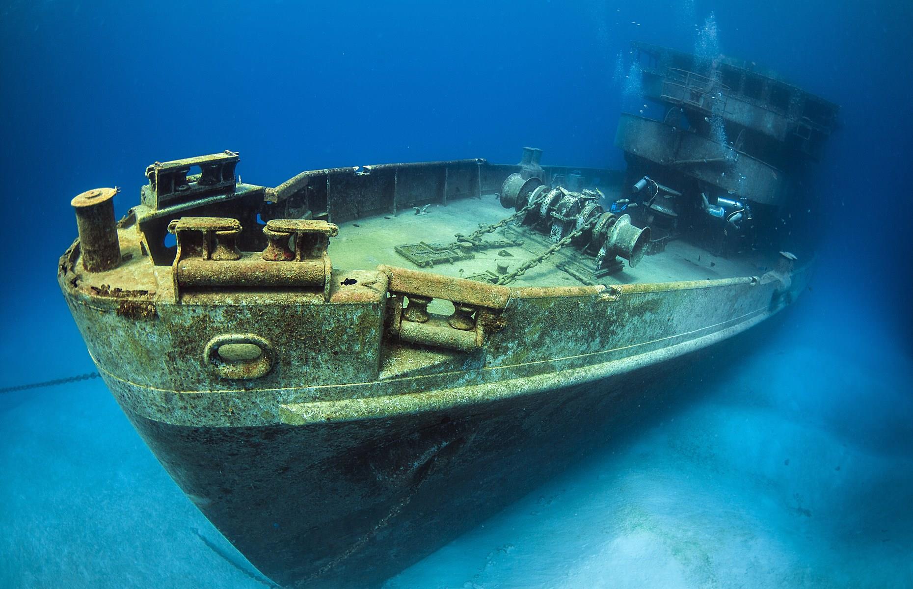 USS Kittiwake (sank in 1994)