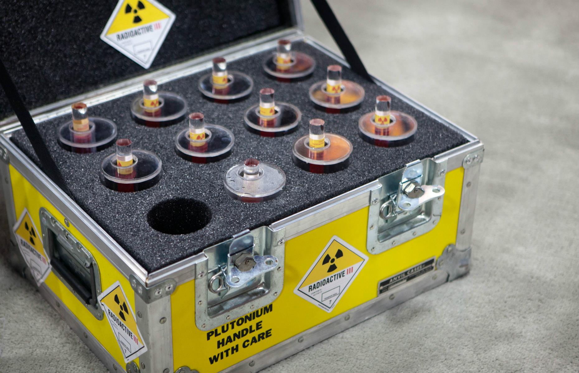 Plutonium: $6,490 (£5.4k) per gram
