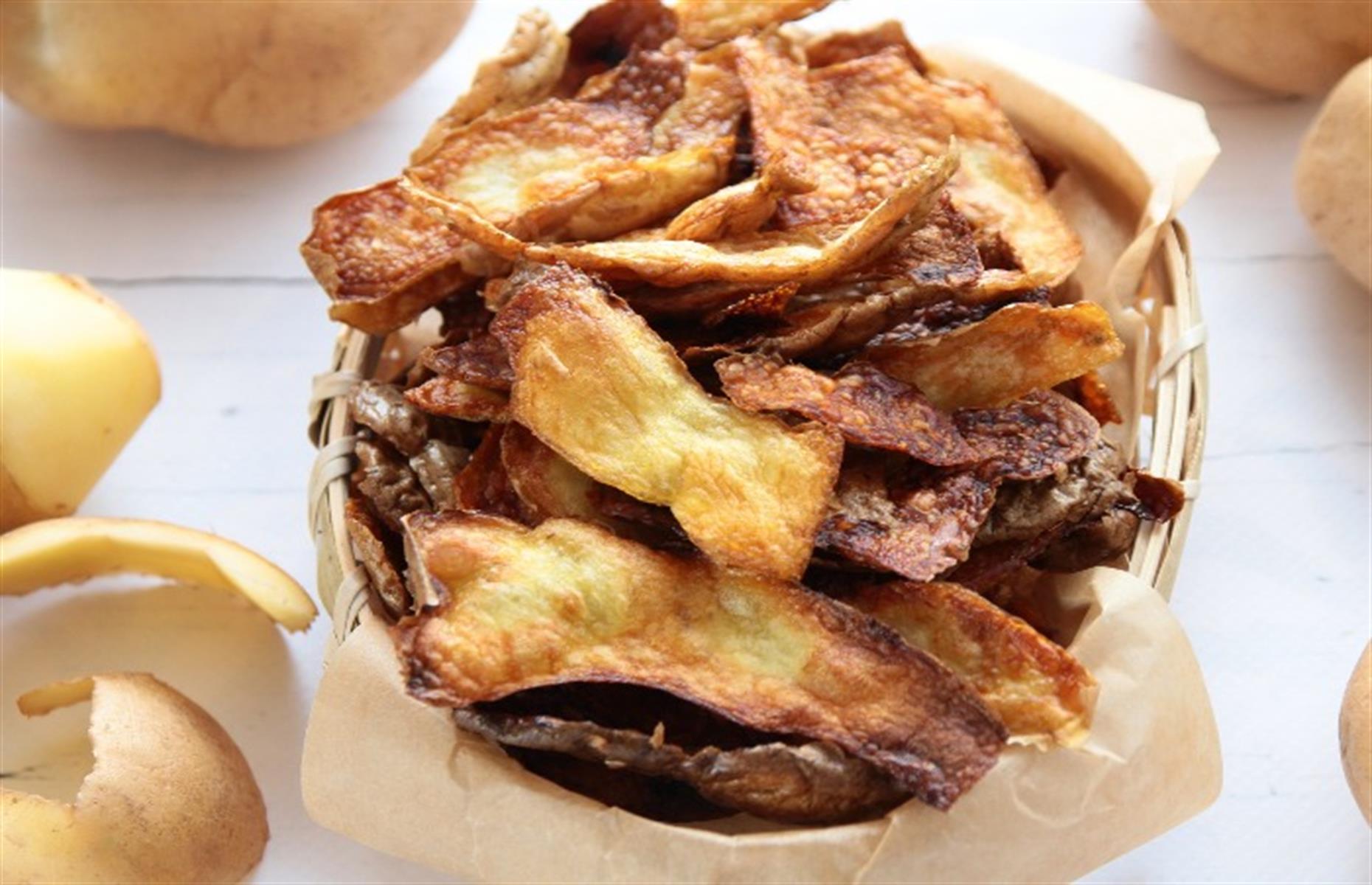 Vegetable peel crisps
