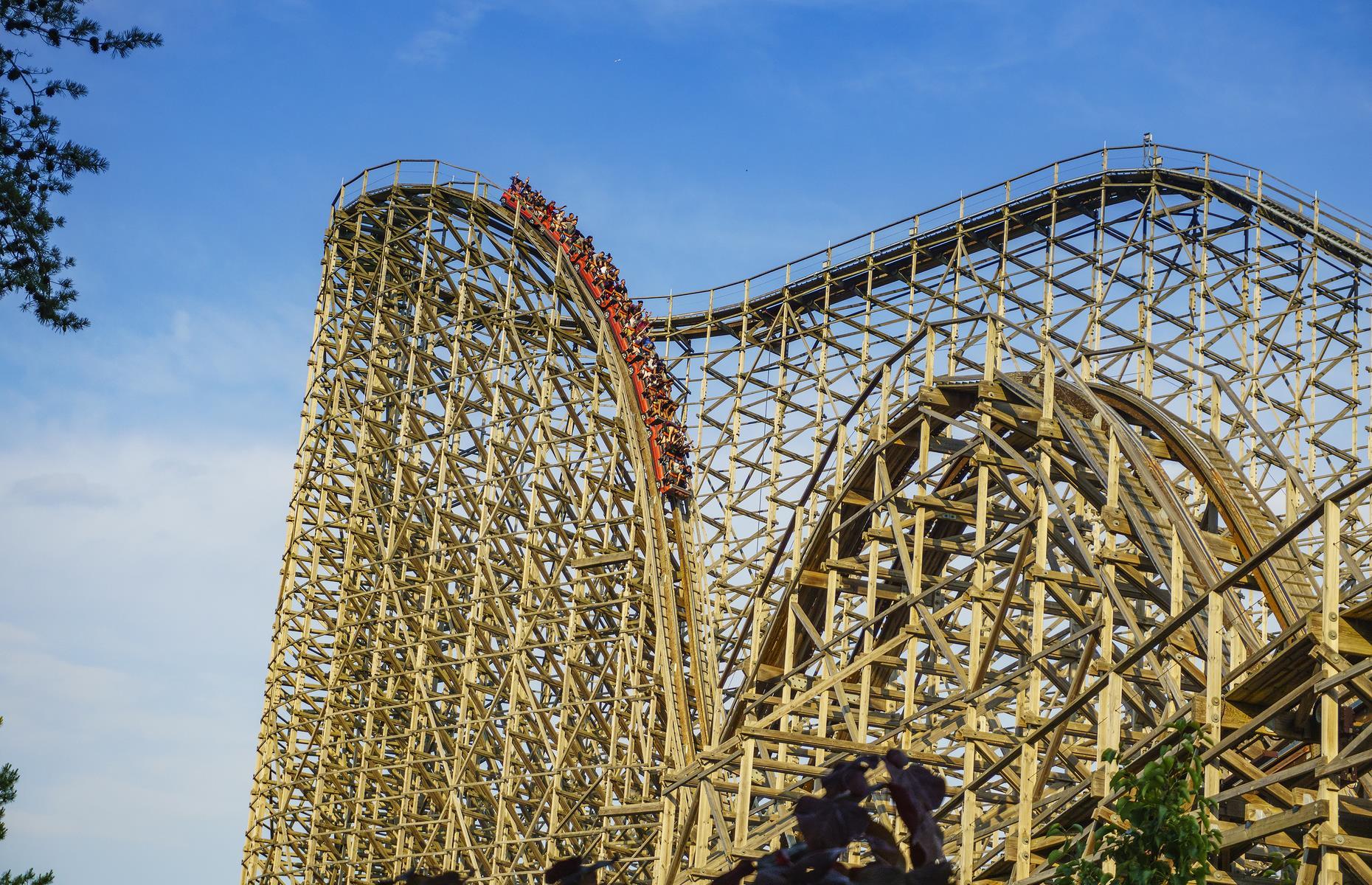 15 Fastest Roller Coasters in the World