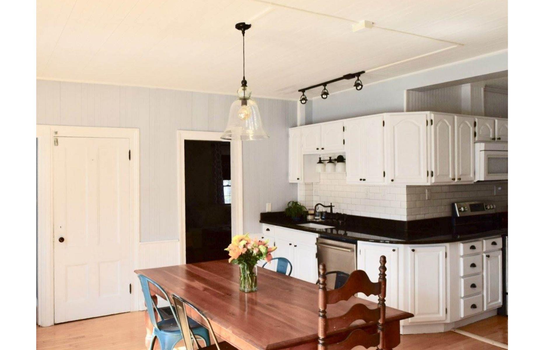 Charming timber home, Franklin County, Vermont: $298,000 (£237k) 