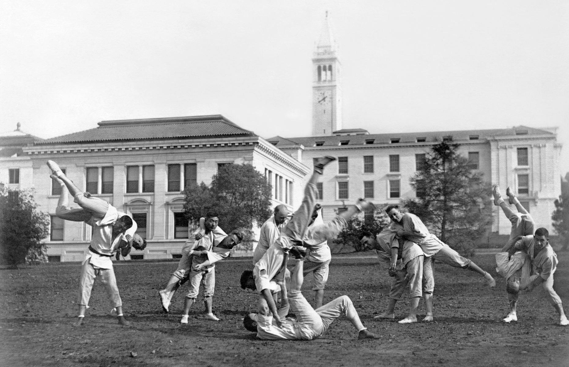 c.1915: A judo class at the University of California’s Berkeley campus