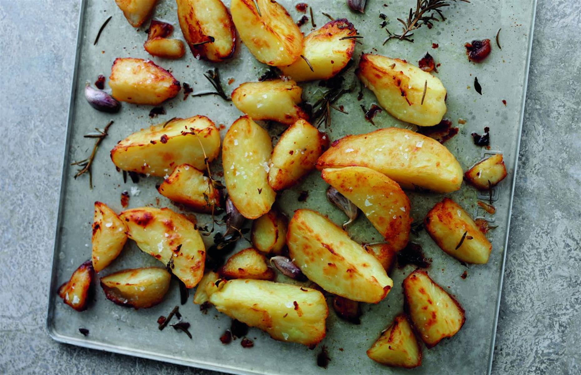 Crispy roast potatoes 