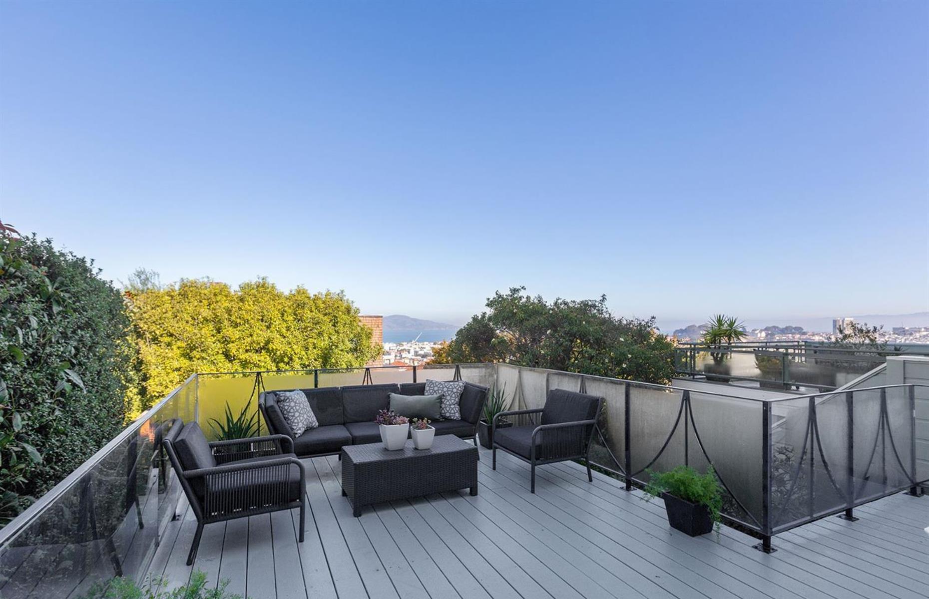 December: Winona Ryder's San Francisco home 