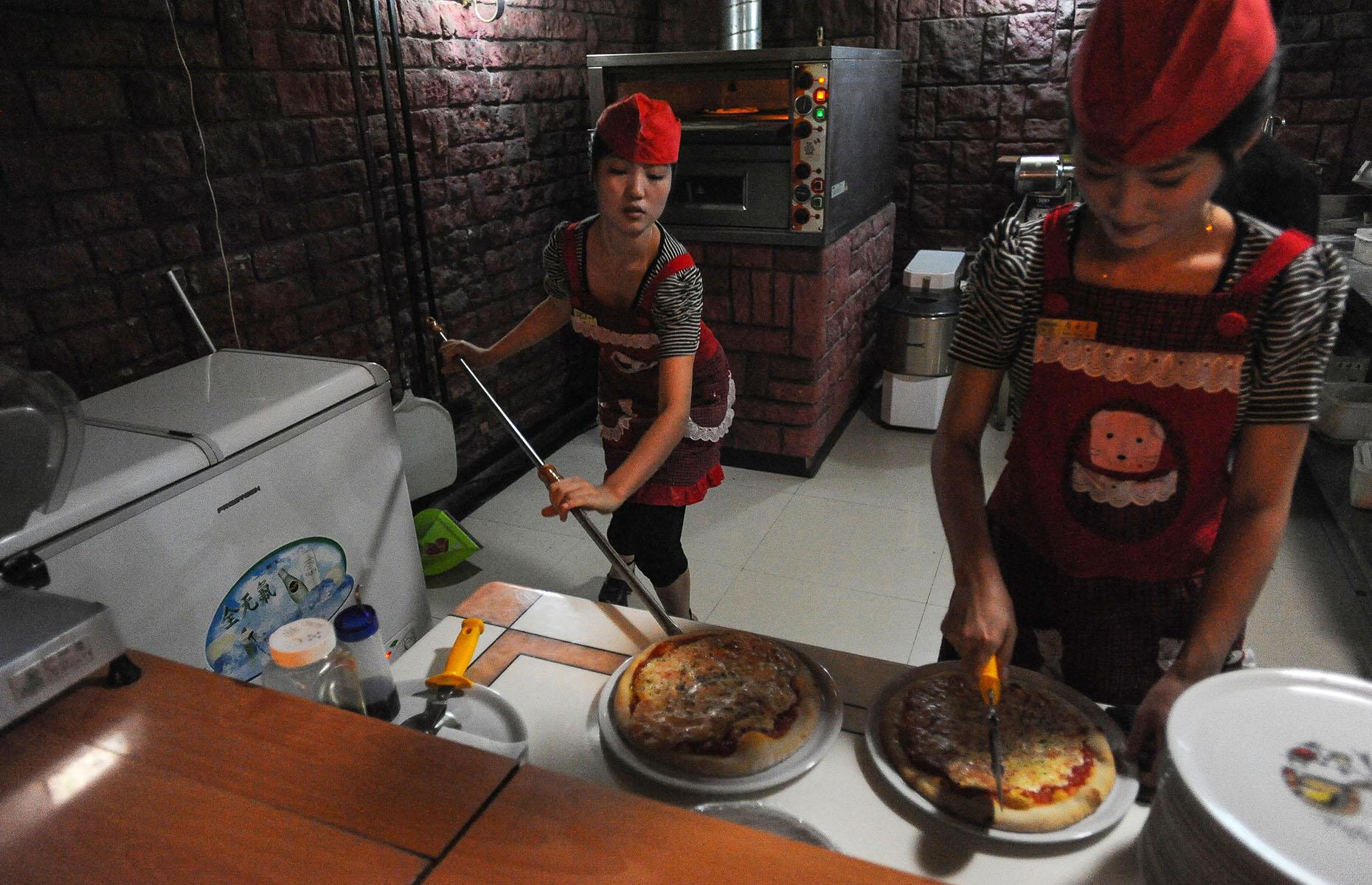 They have pizza and fried chicken