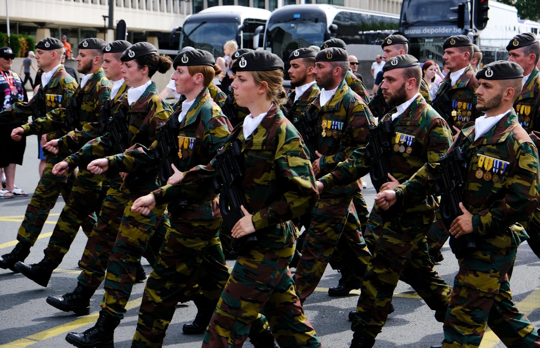 Découvrez les dépenses militaires de 25 grands pays