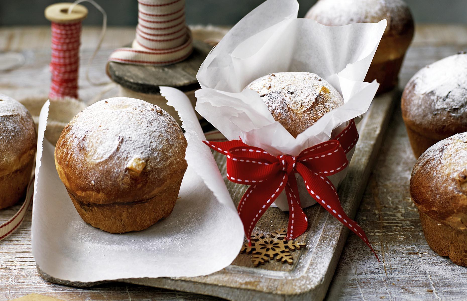 19. Mini panettones