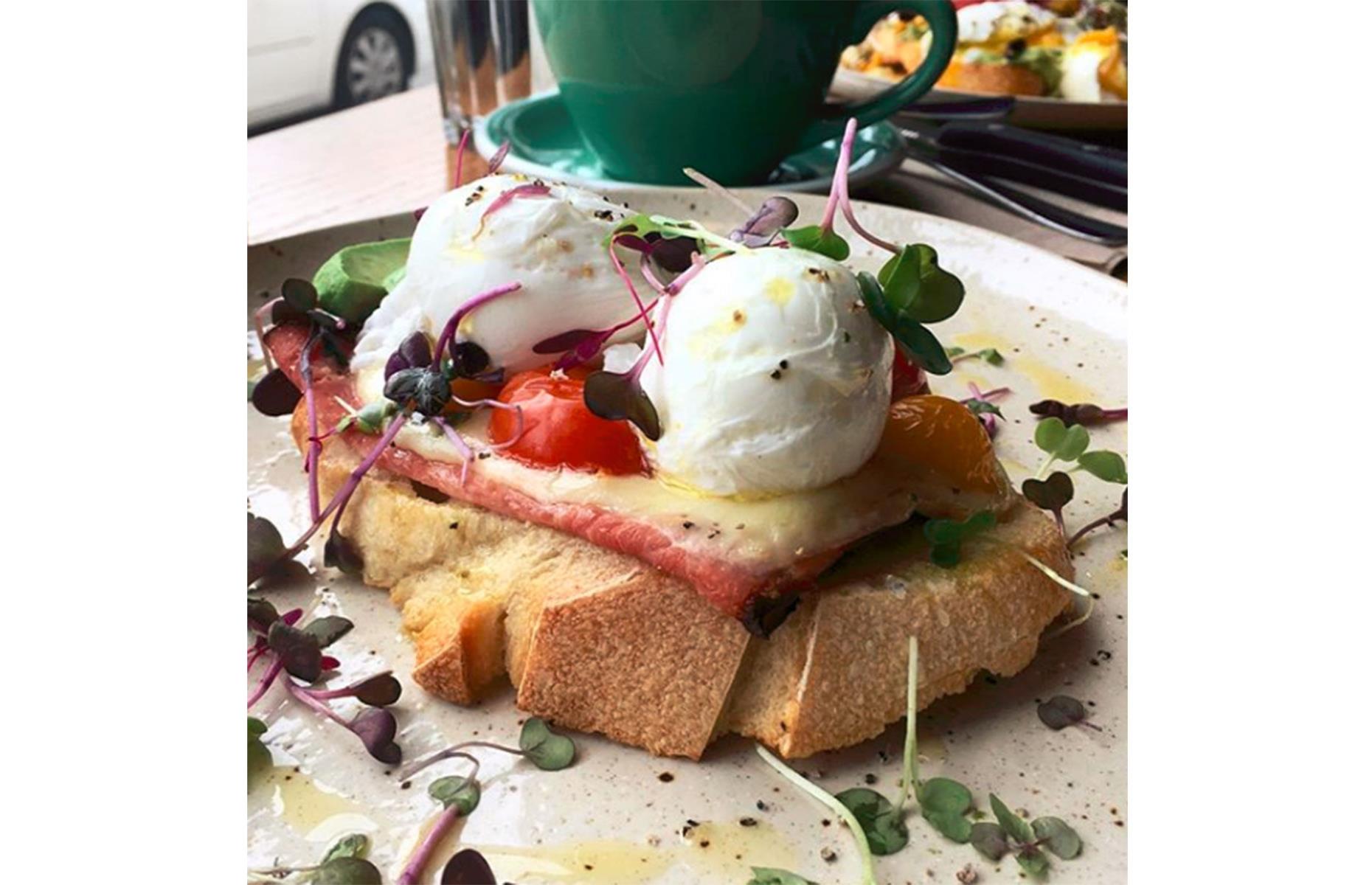 Iowa: St. Kilda Cafe and Bakery