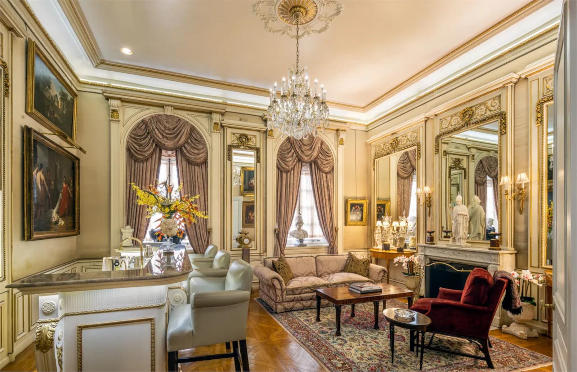 1900s: Gilded Age estate, New York, USA