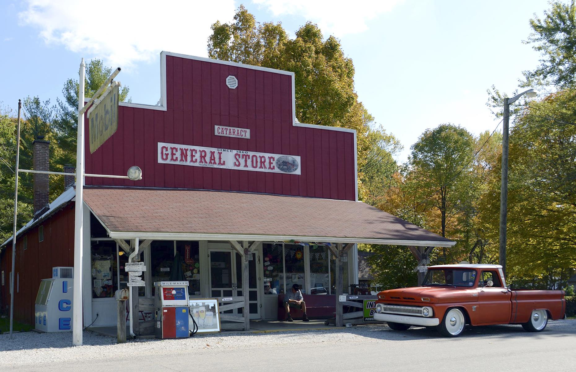 30 of America's most historic general stores still open today ...