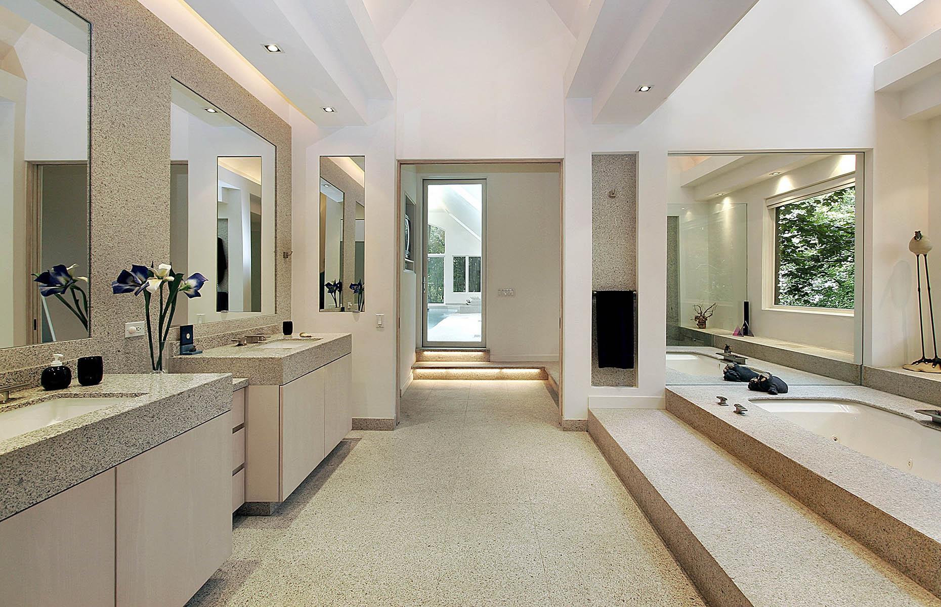 Step-up baths