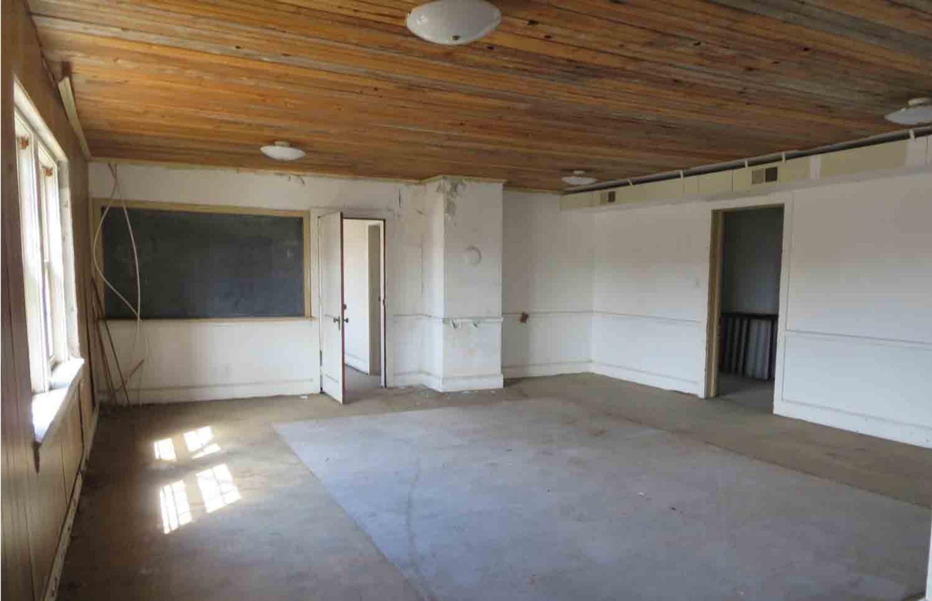 Amazing abandoned property for sale
