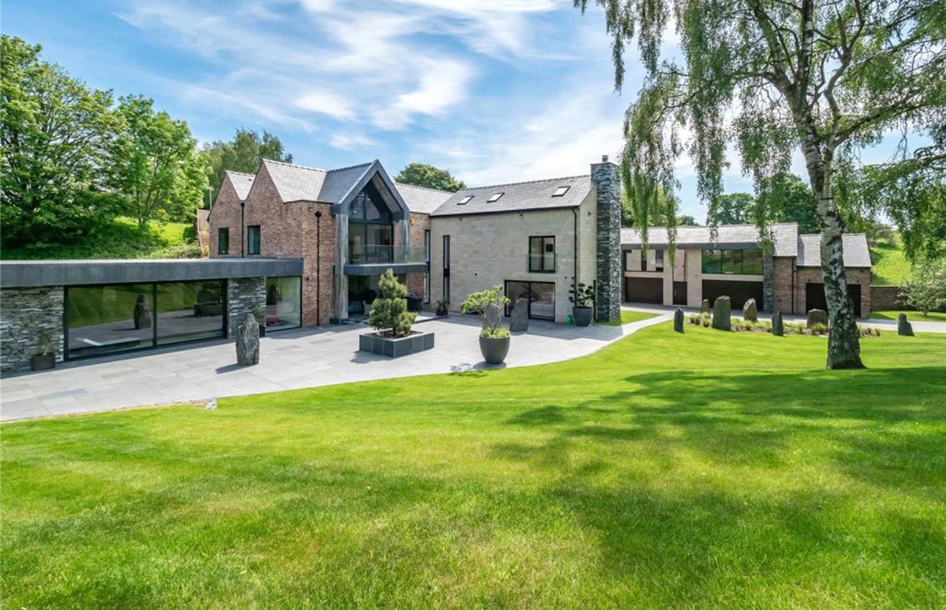 Cristiano Ronaldo's Manchester pad