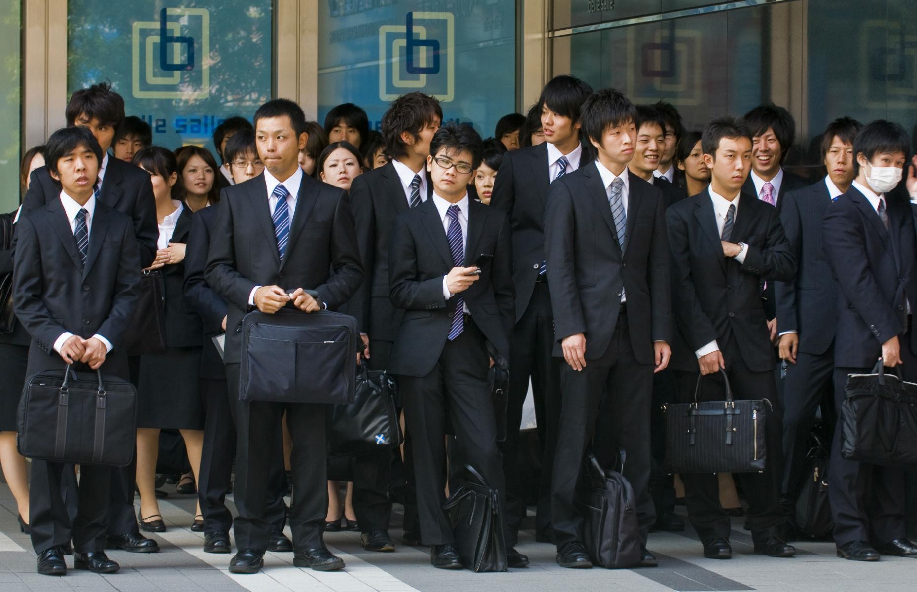 Japan's average annual salary after tax: $26,176 (£20,735)