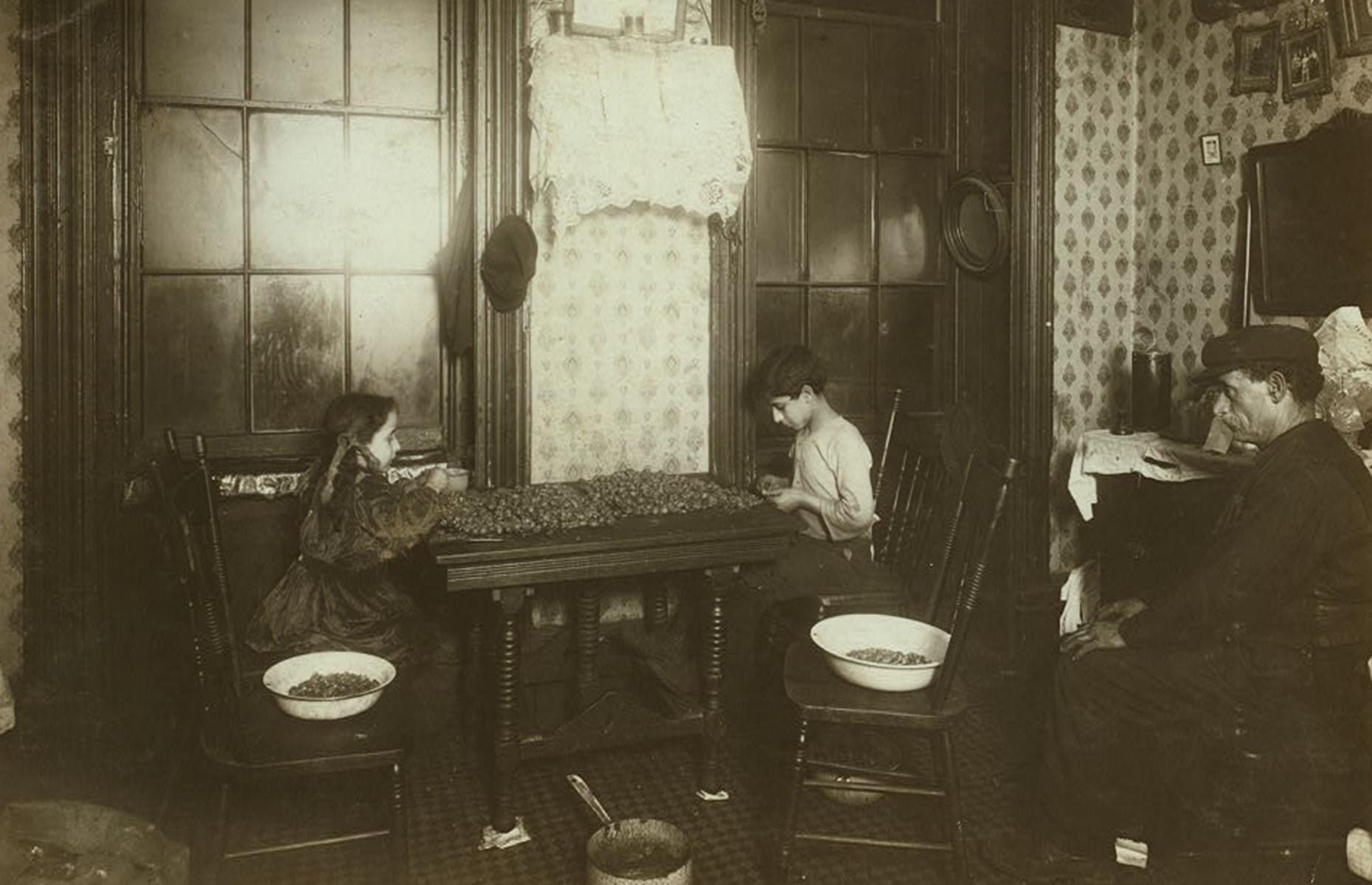 Child labourers in a tenement apartment