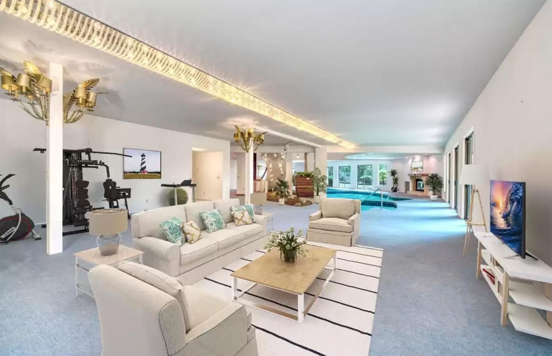 Inside 14 incredible time-warp mansions frozen in the past | lovemoney.com