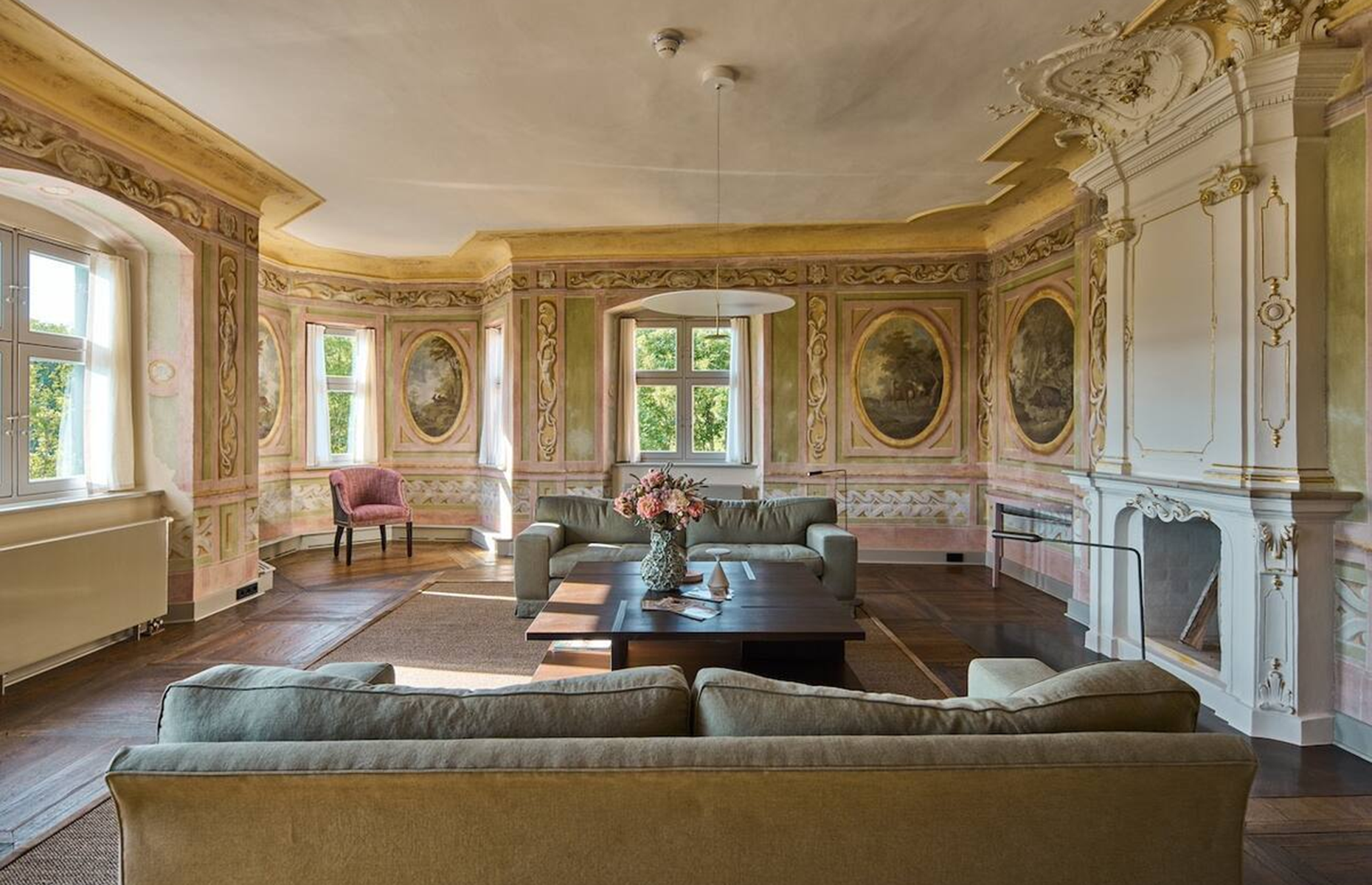 Château historique, Baden-Württemberg, Allemagne : 211 561 euros le mois