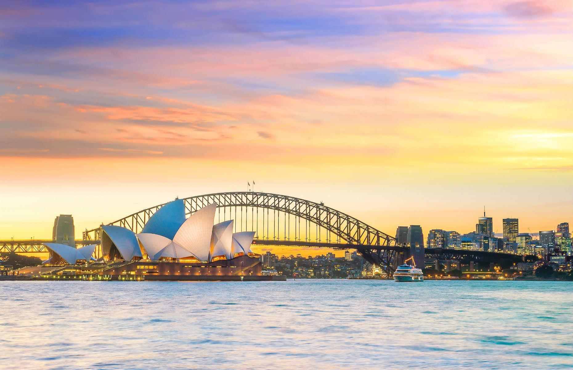 Man ends up in Canada instead of Sydney, Australia