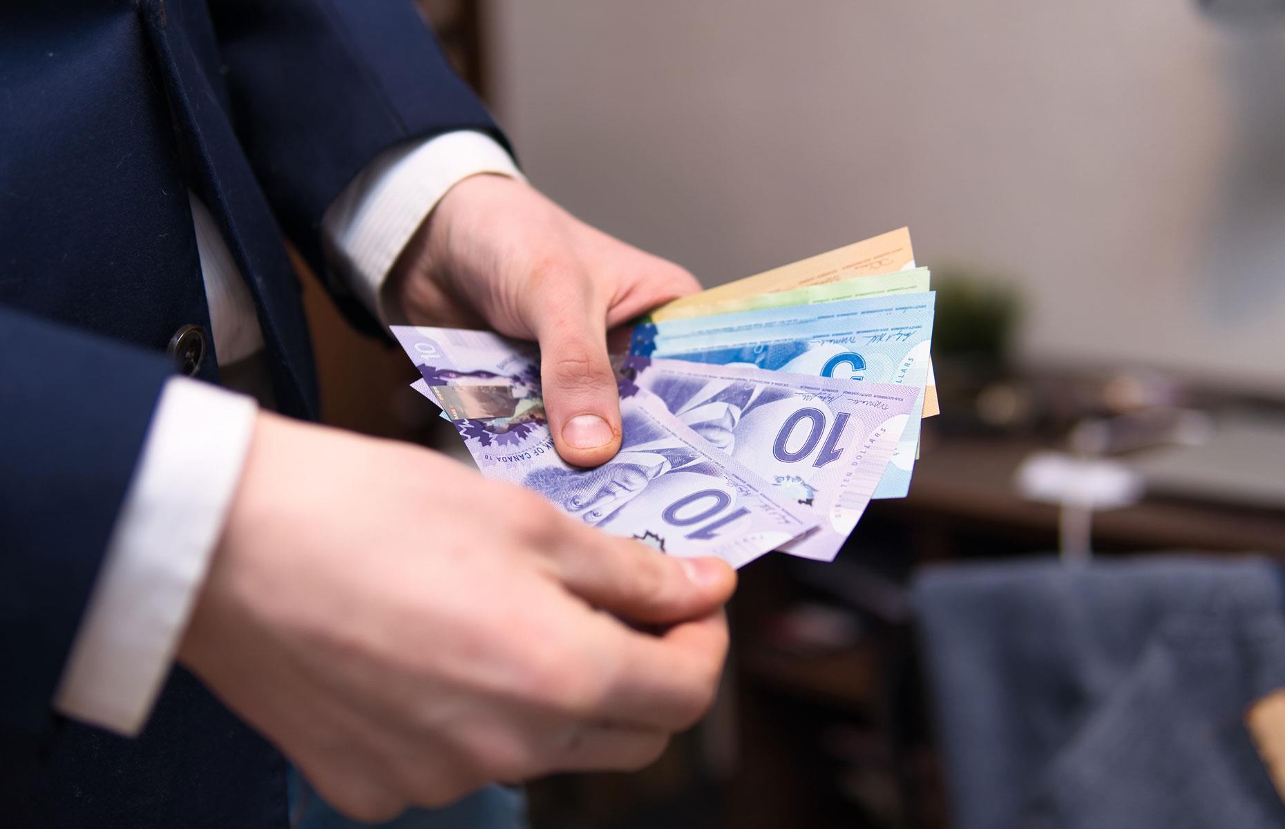 Joint 15th least corrupt – Canada, CPI score: 75