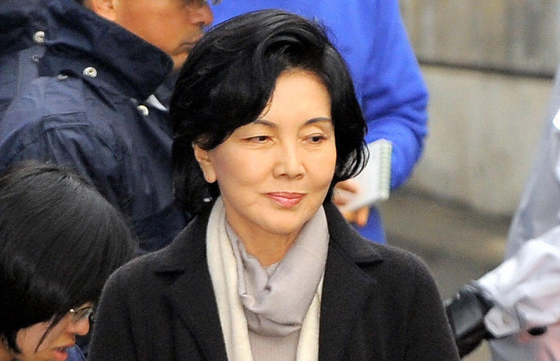 South Korea – Hong Ra-hee: $3.5 billion (£2.7bn)
