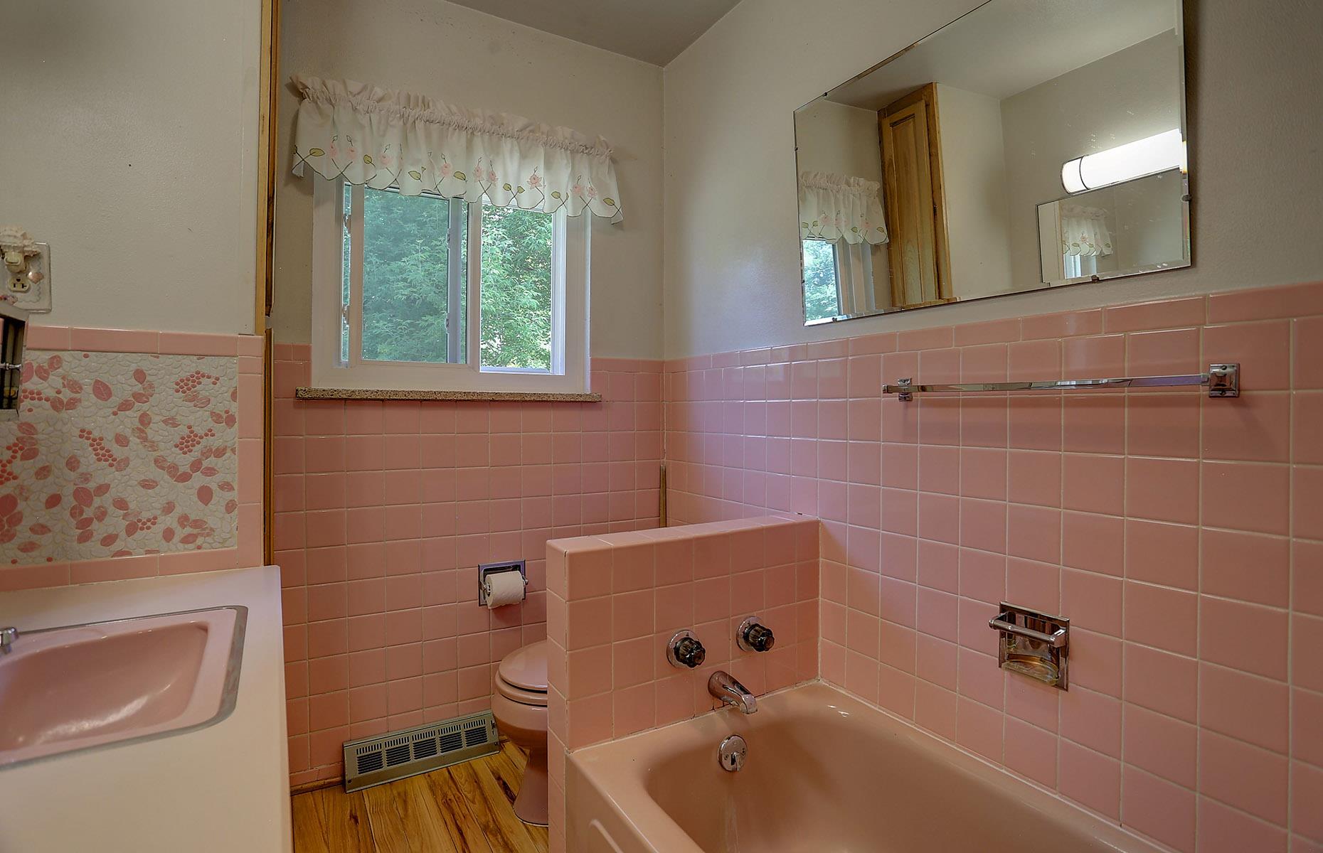 1950s: the bathroom