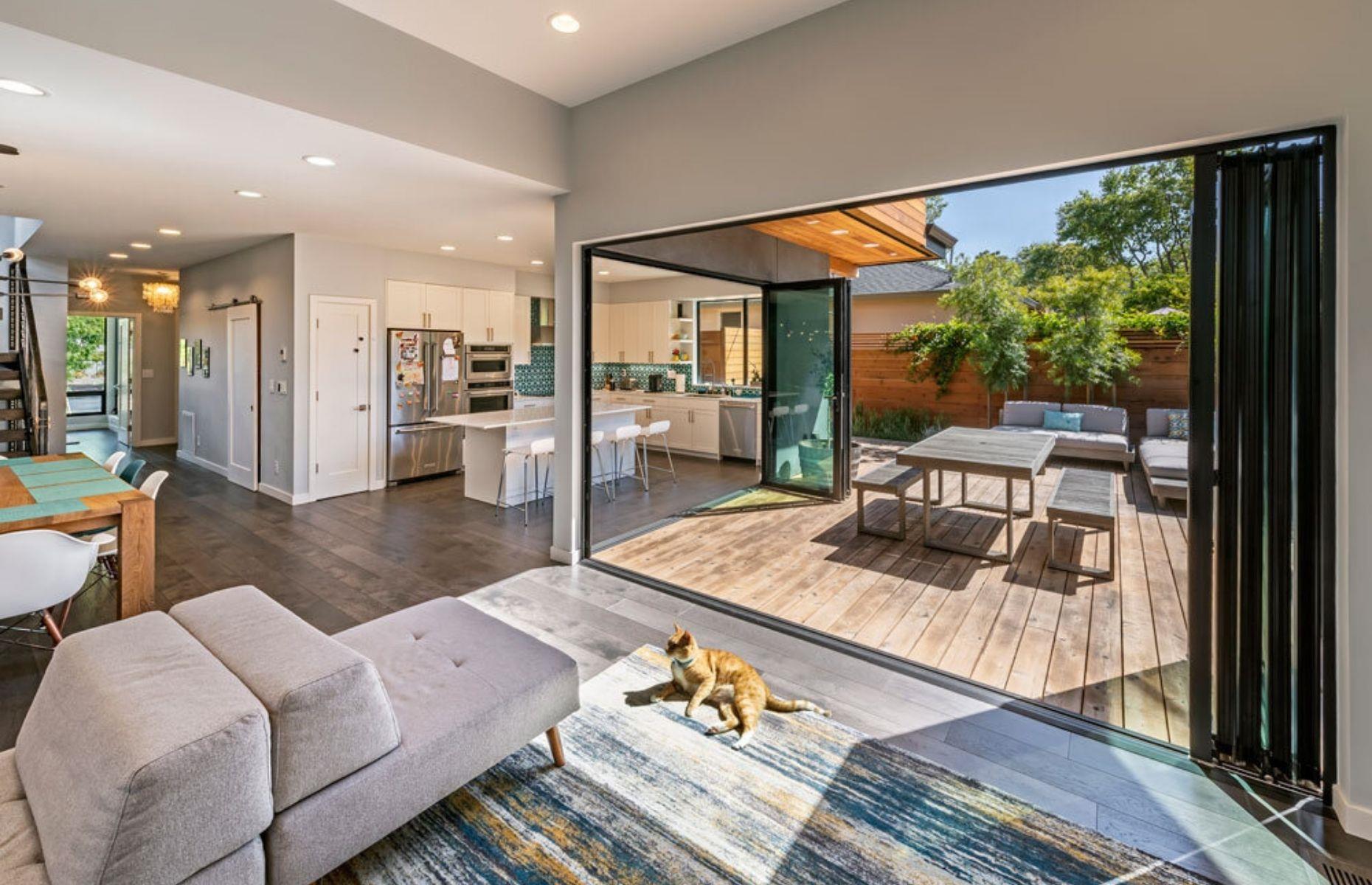 Prefabricated coastal home, California, USA