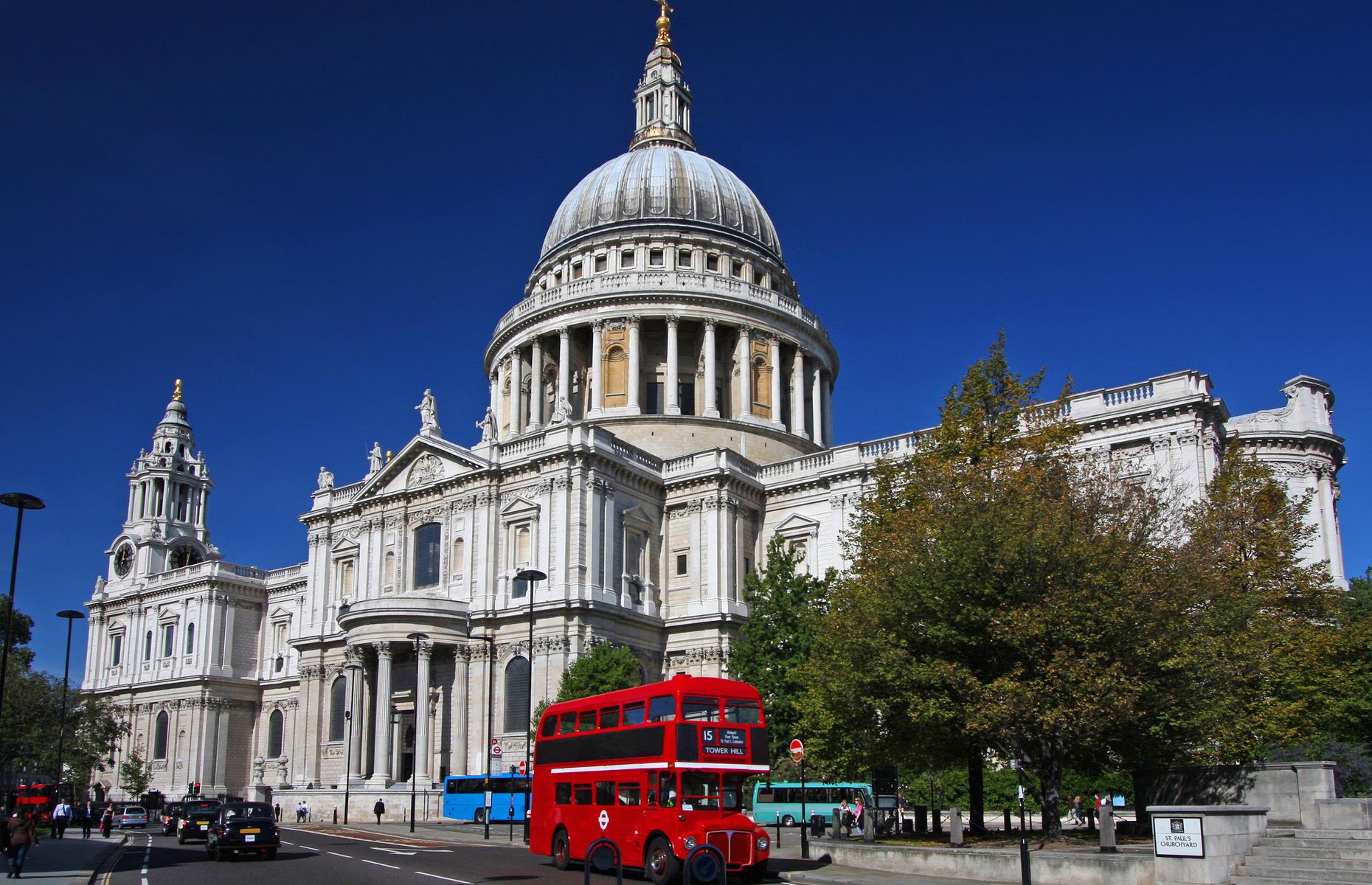 St Paul’s Cathedral, England, UK: Mary Poppins 