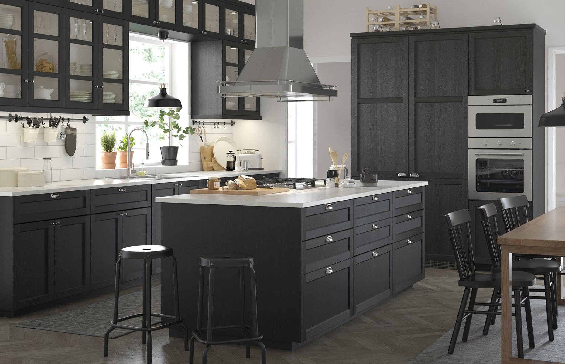 Traditional craftsmanship kitchen 
