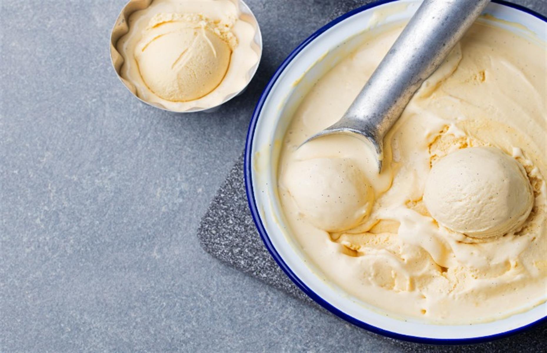 Condensed milk ice cream