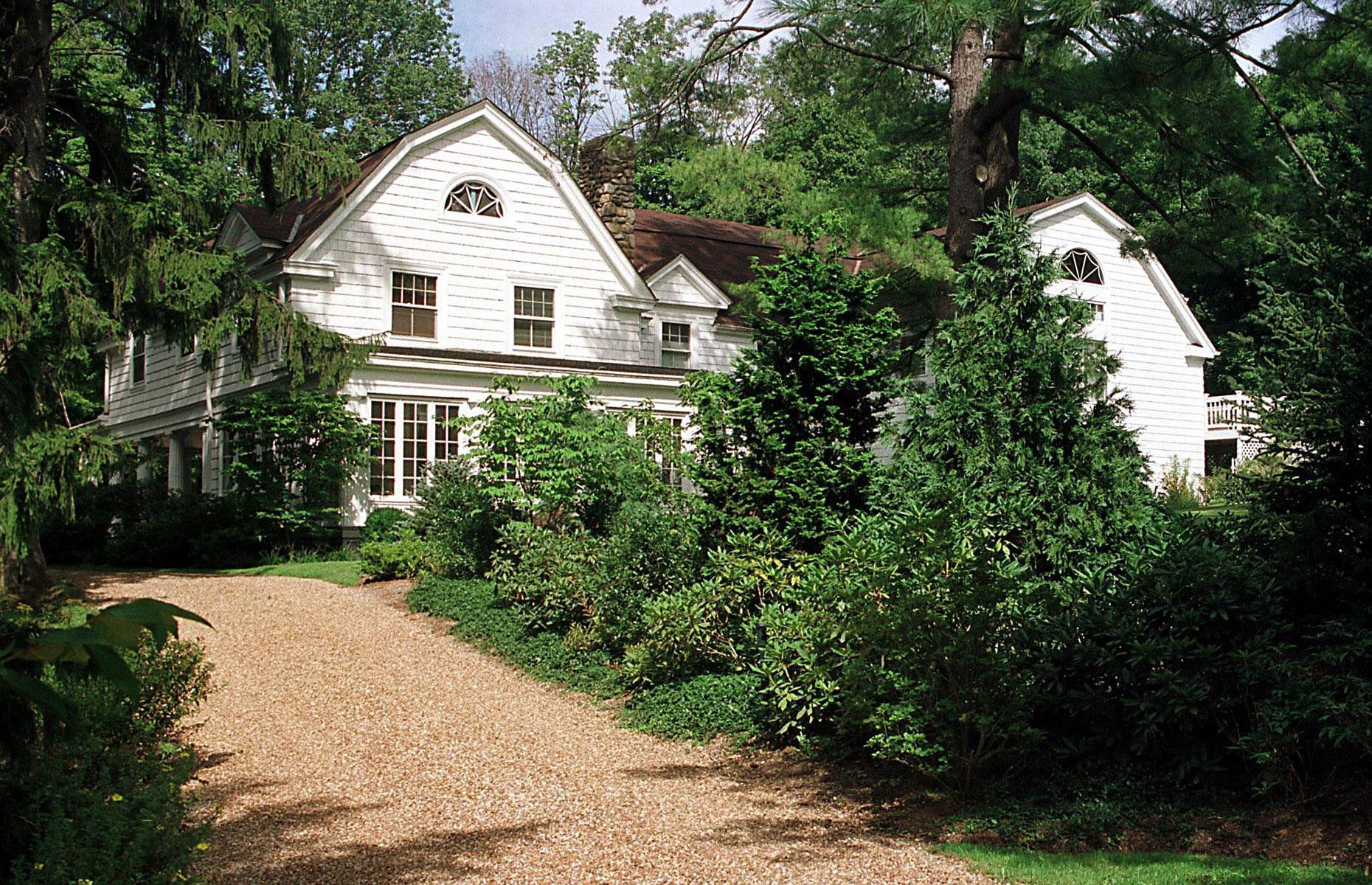 Bill Clinton's New York Dutch Colonial
