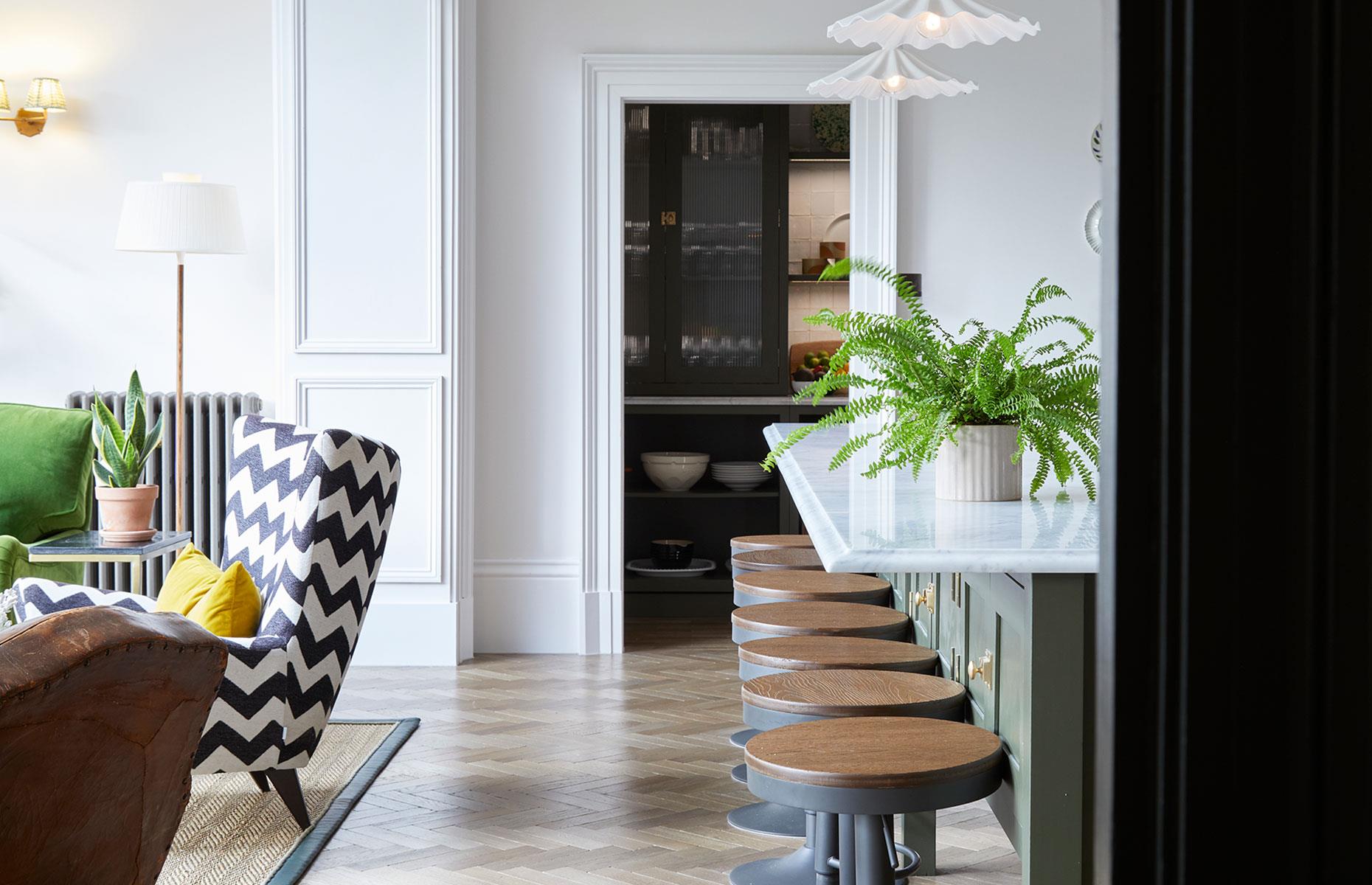 Back kitchens