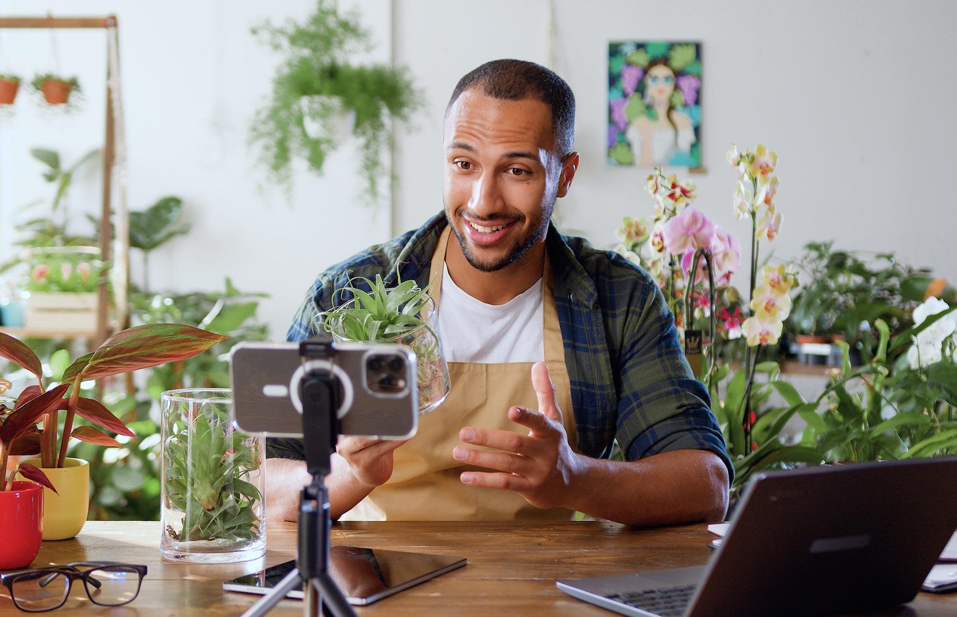 18. Create a garden blog or social media account