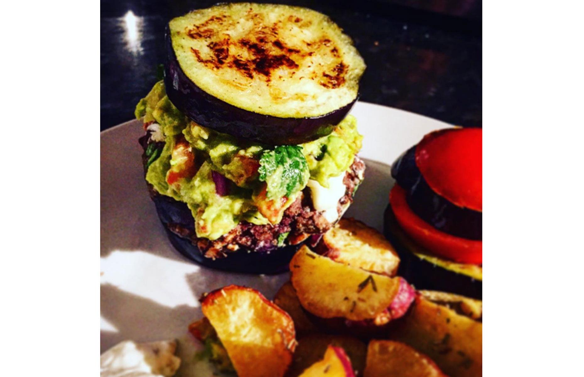 Eggplant/aubergine bun
