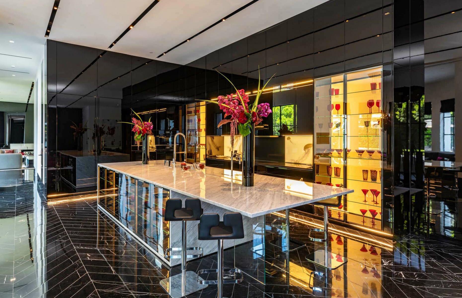 The world's most luxurious kitchens | loveproperty.com, image size:1860x1200