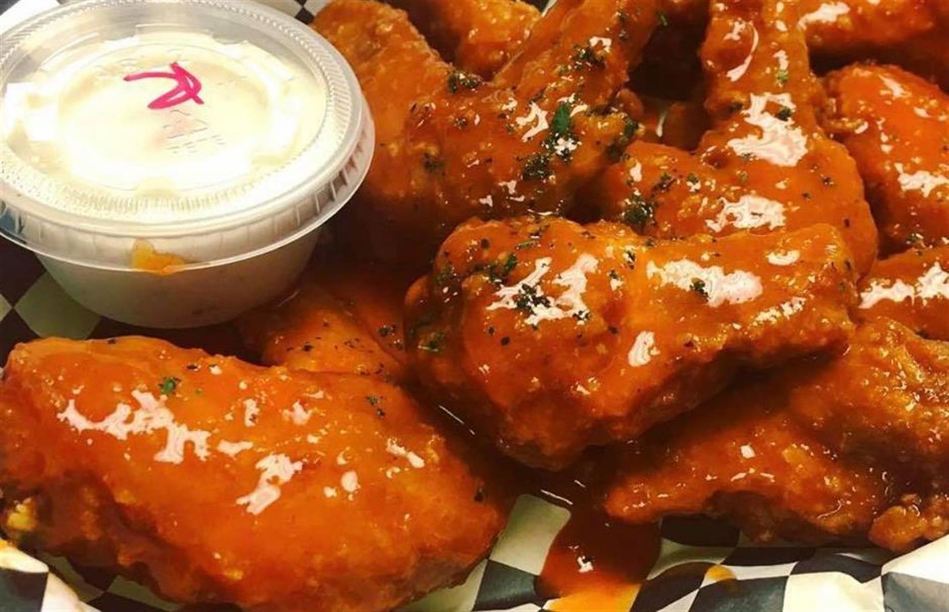 Louisiana: Bayou Sweet Heat wings, Bayou Hot Wings, New Orleans