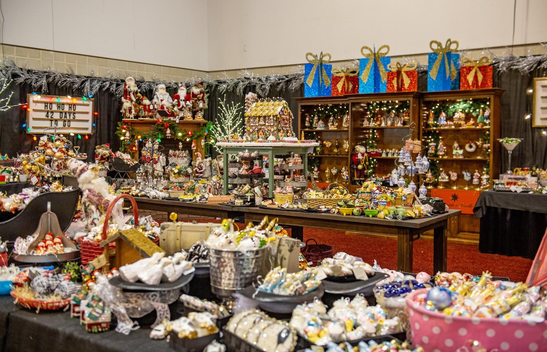 Texas: Nutcracker Market, Houston, Texas  