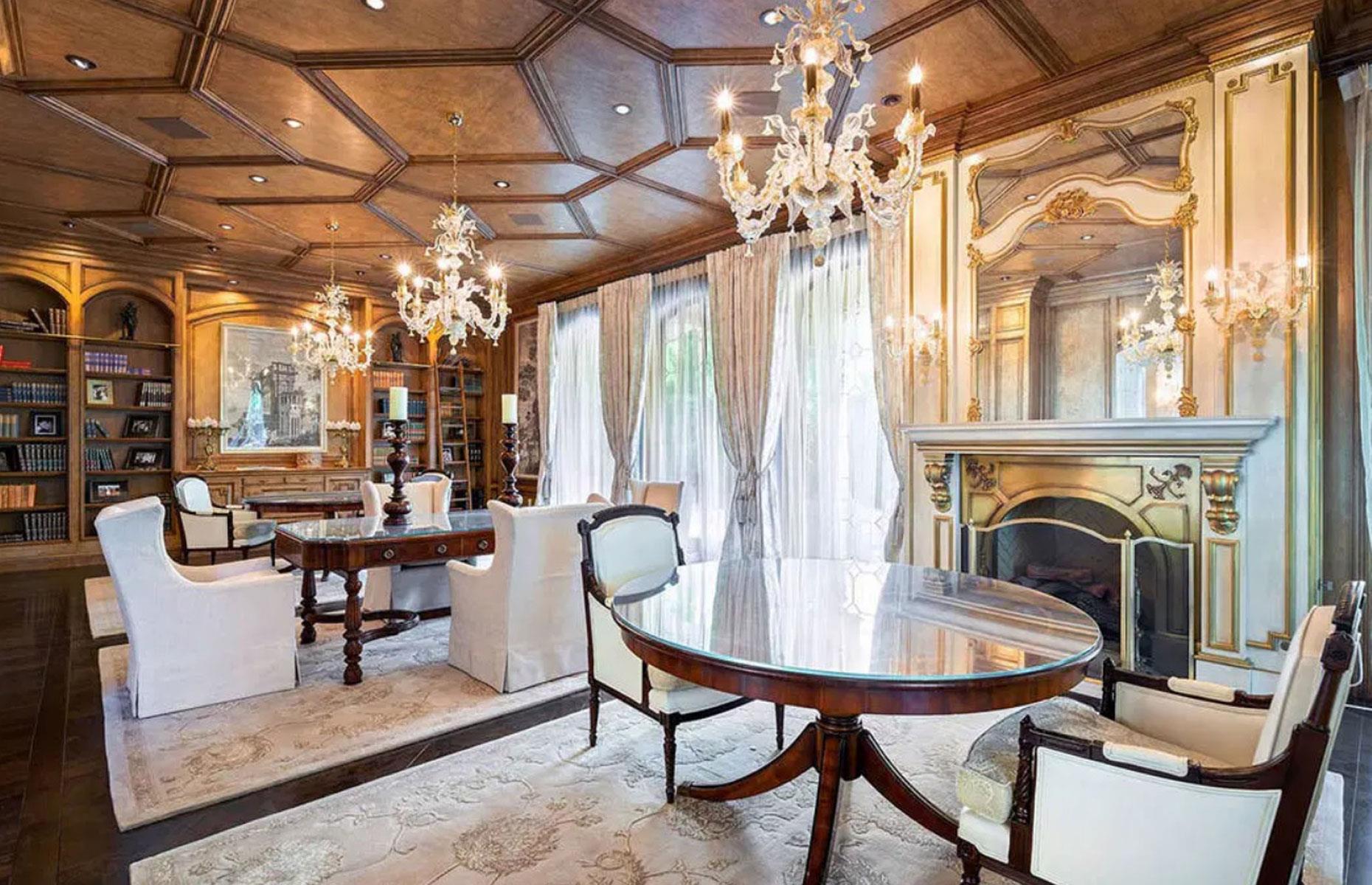 Las Vegas mansion, total cost: £16 million ($20m) 