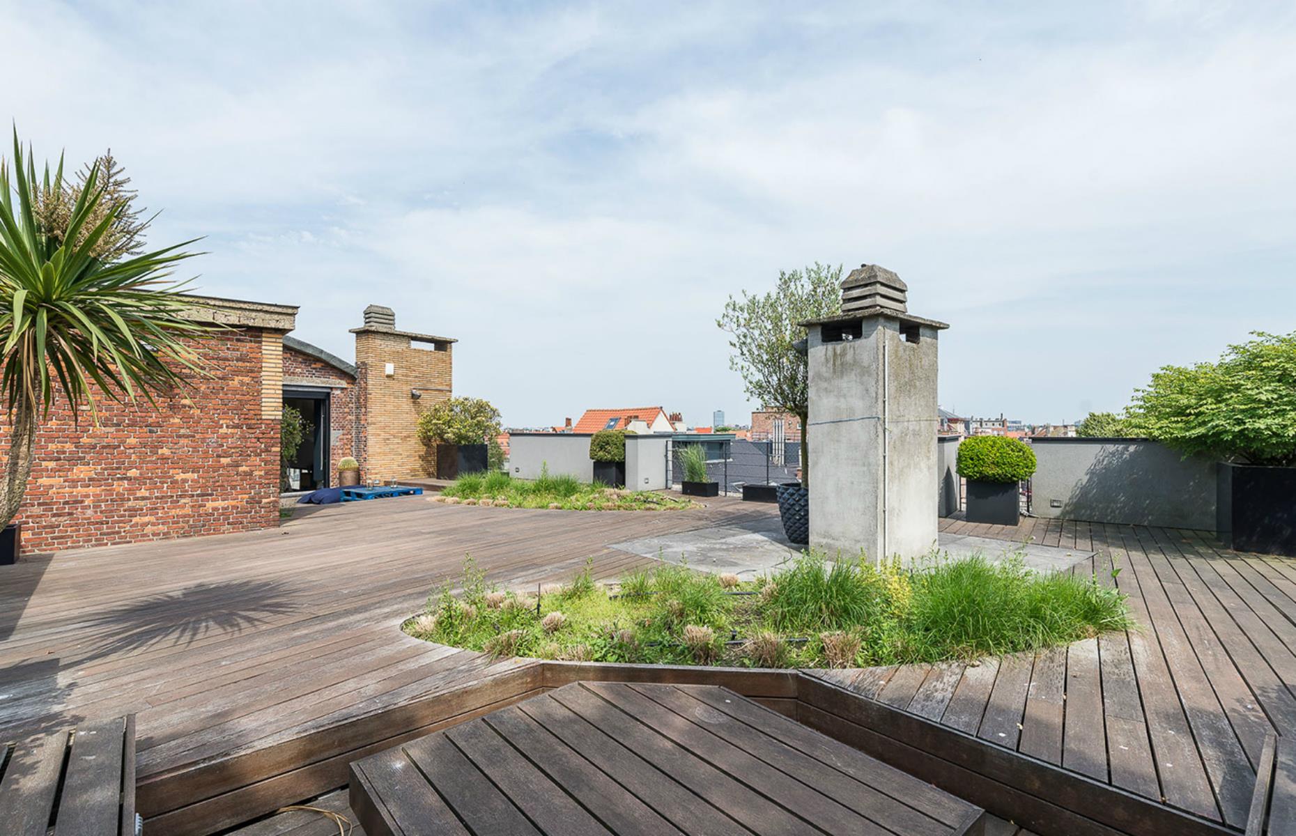 Industrial penthouse, Brussels, Belgium