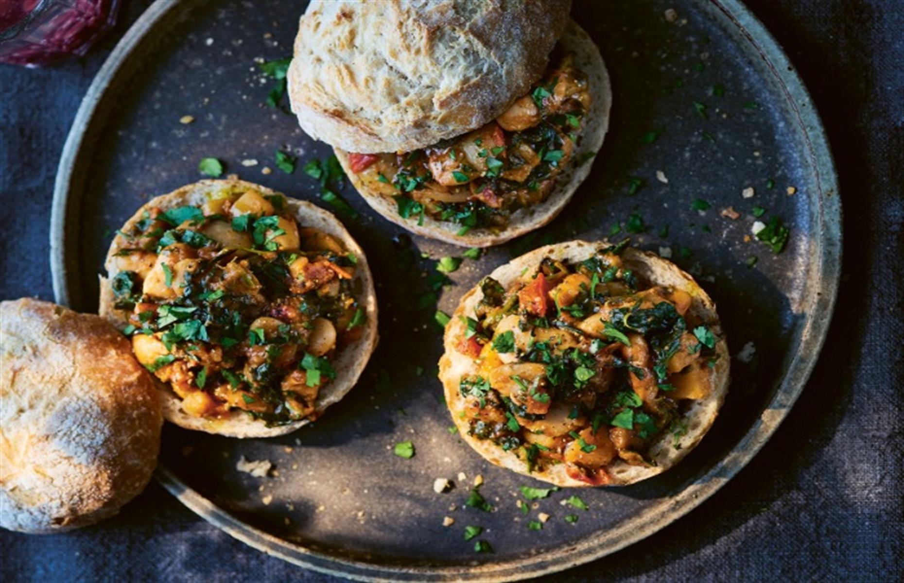 Vegetarian bunny chow