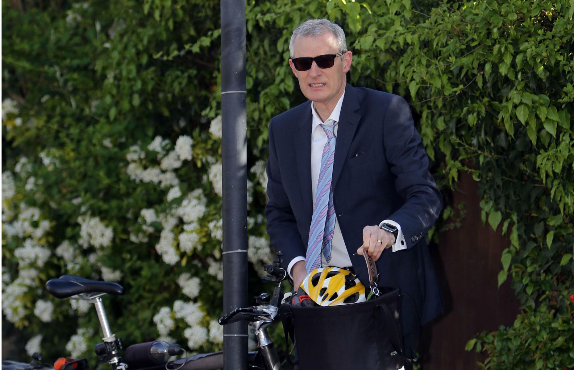Jeremy Vine £700,000-£749,999