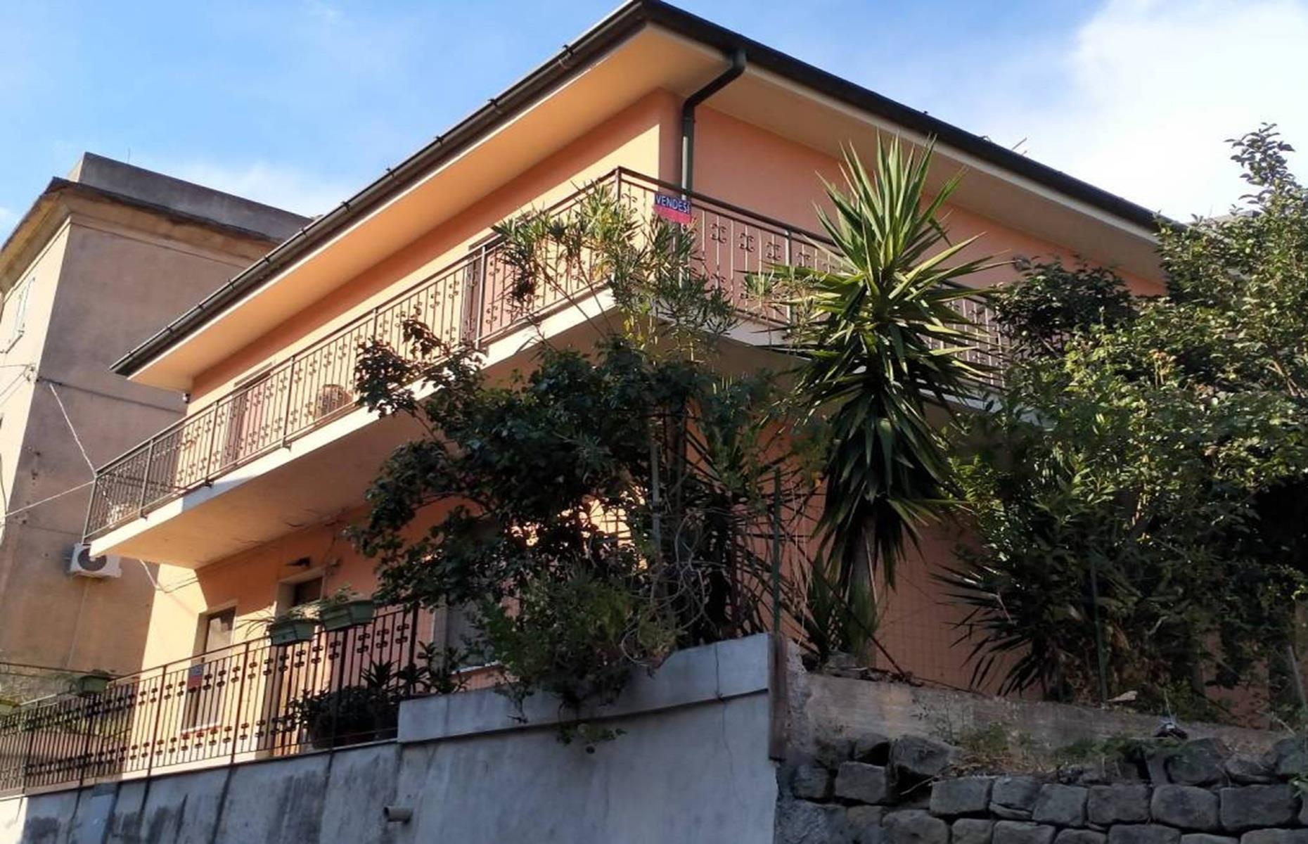 Casa de dos dormitorios, Sant'Agata del Bianco, Italia