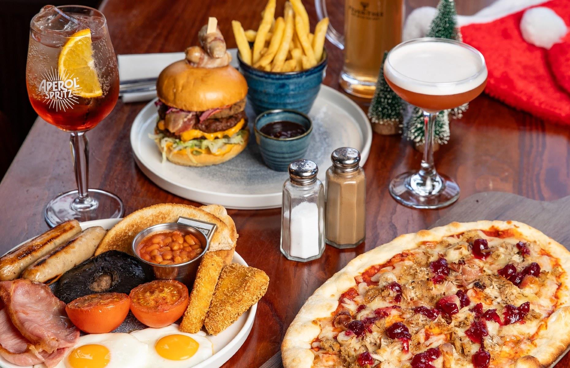 Scotland: Bar Home, Glasgow, Lanarkshire